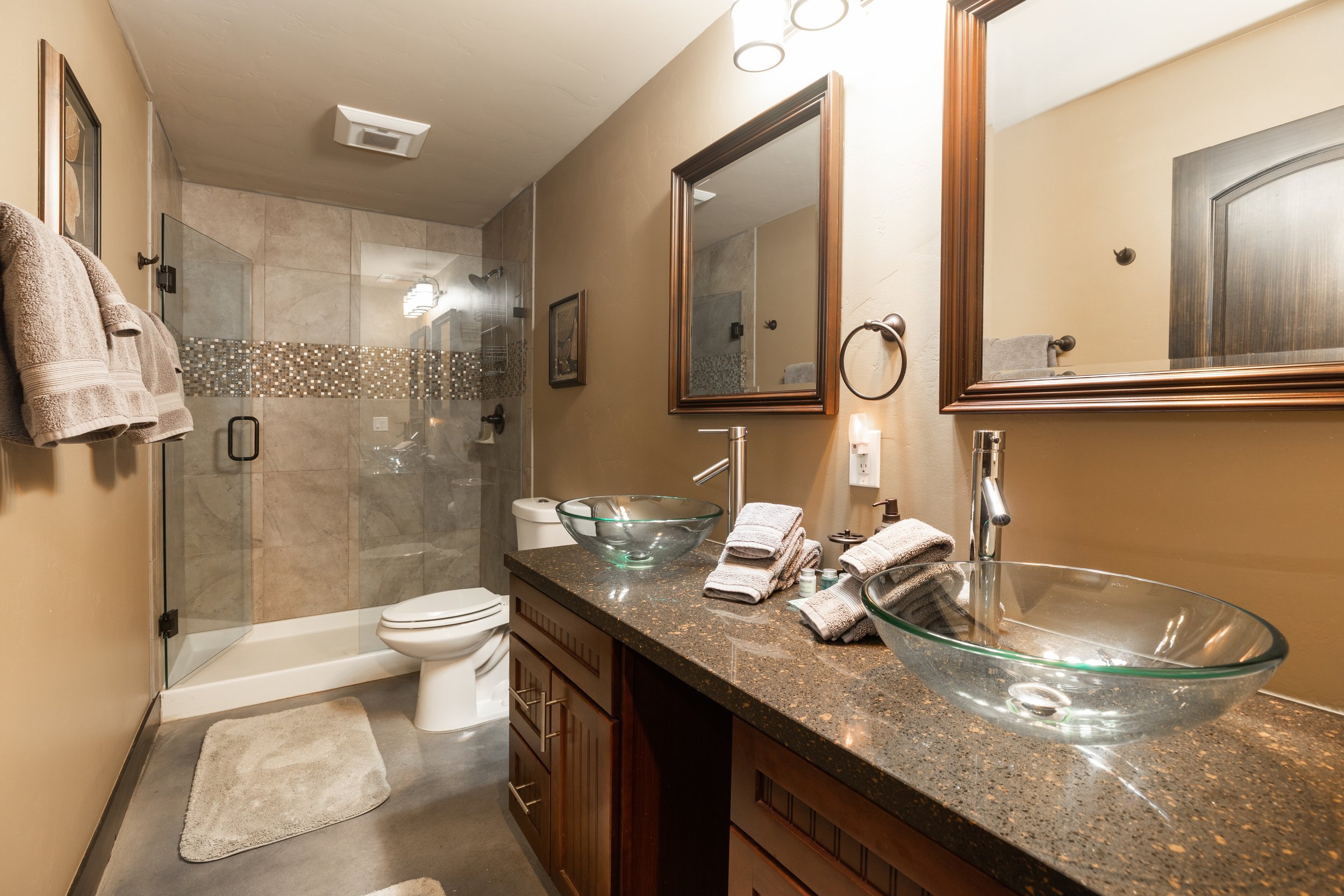 windance_ranch_main_interior_bath05.jpg