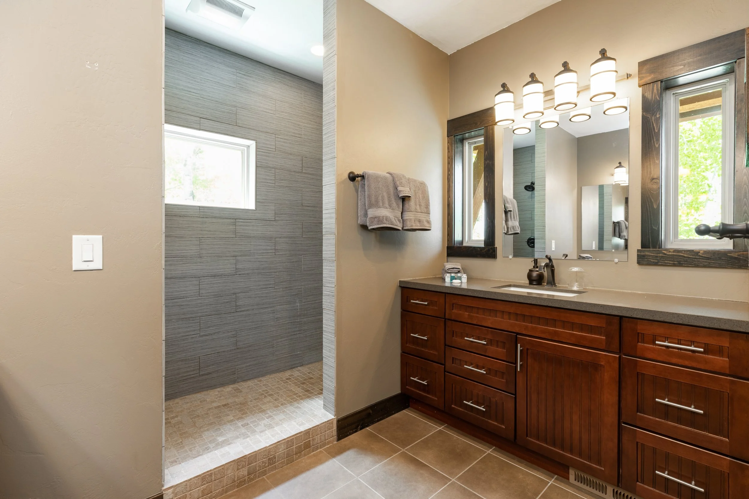 windance_ranch_main_interior_master_bath.jpg