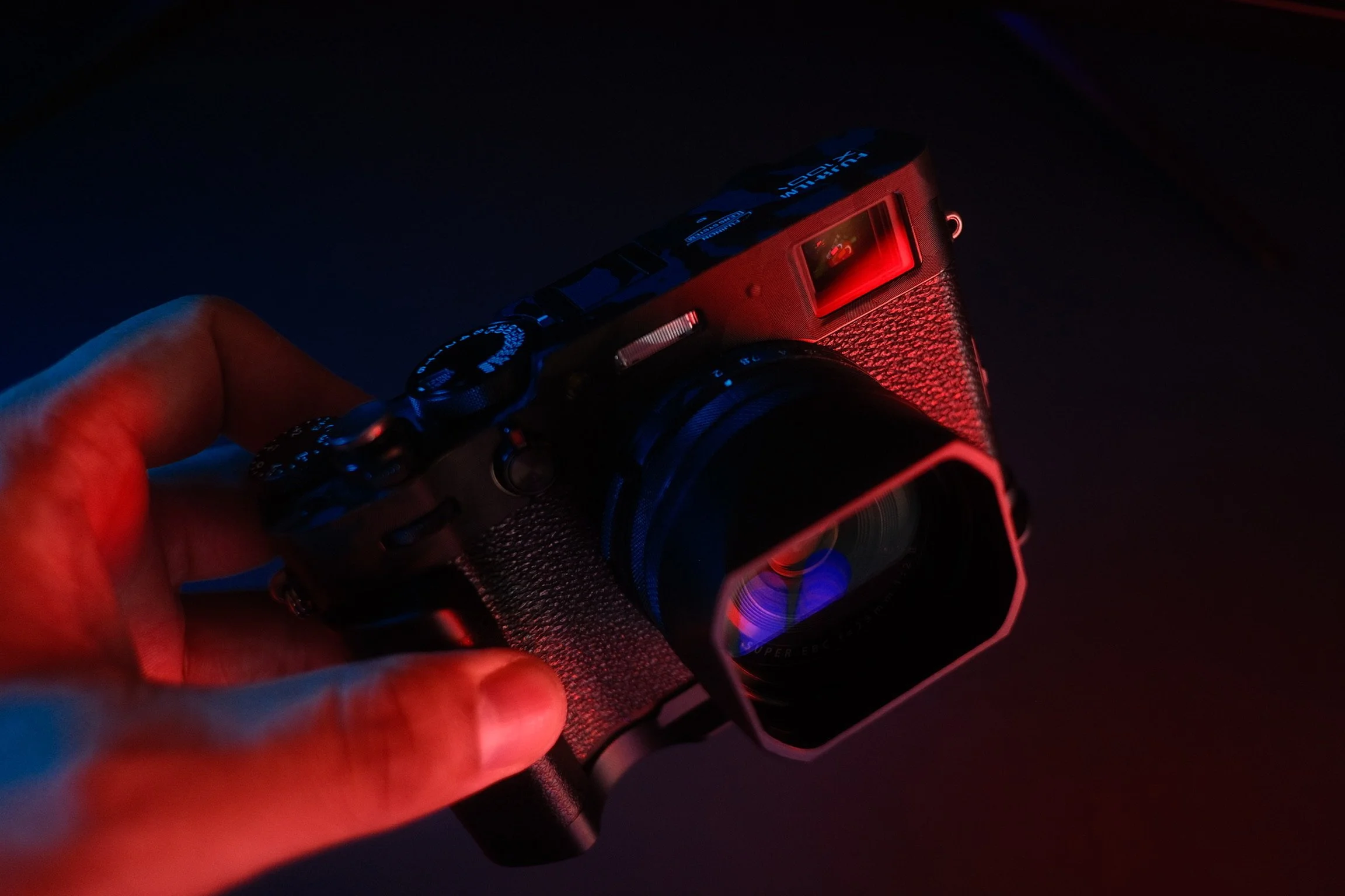 I'm in LOVE with the Fujifilm X100V