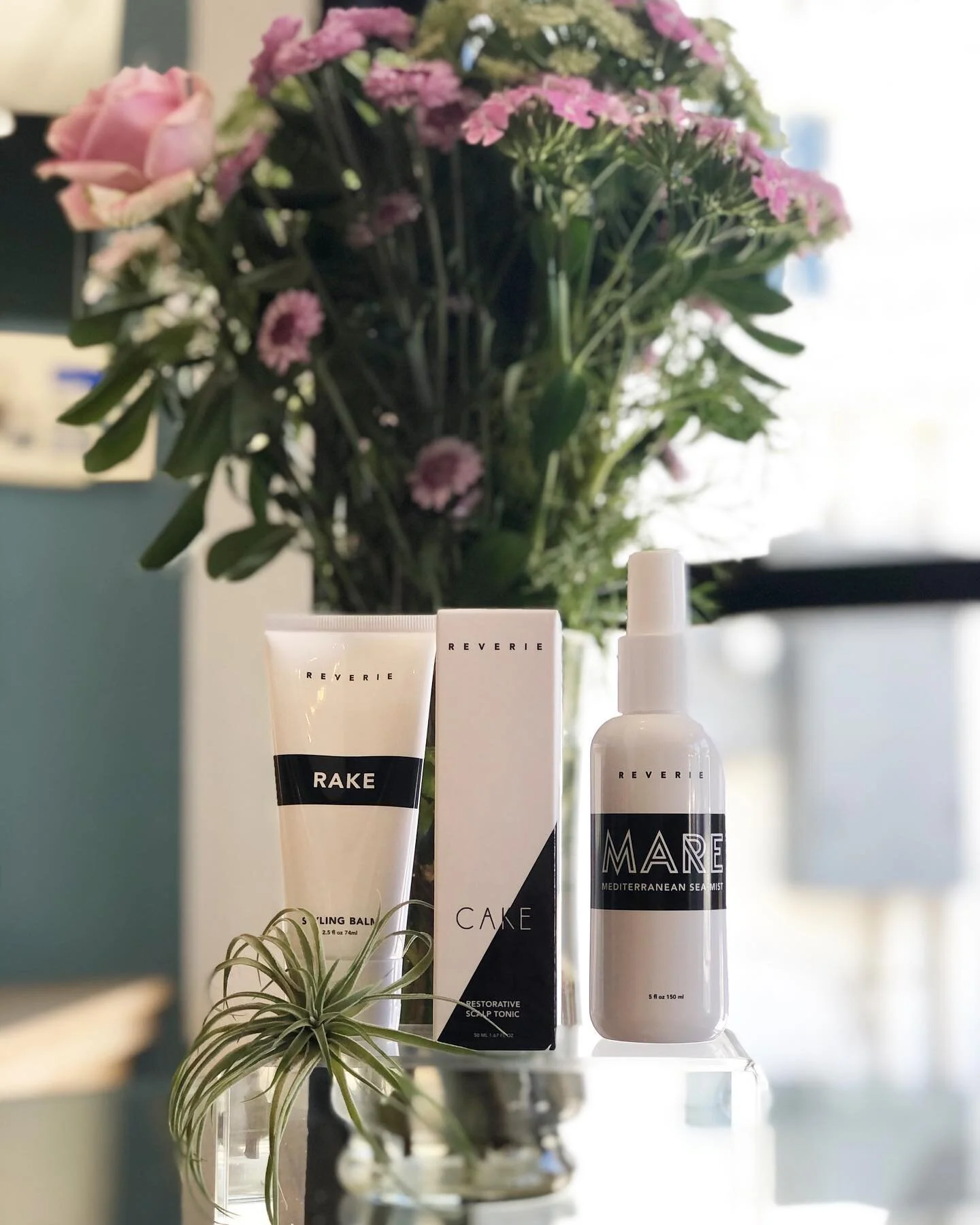 Reverie🖤
&bull;&bull;&bull;
Handcrafted in California, @gmreverie uses clean and innovative formulas to achieve incredible results. Swing by and chat with our receptionist for more information on these amazing products!