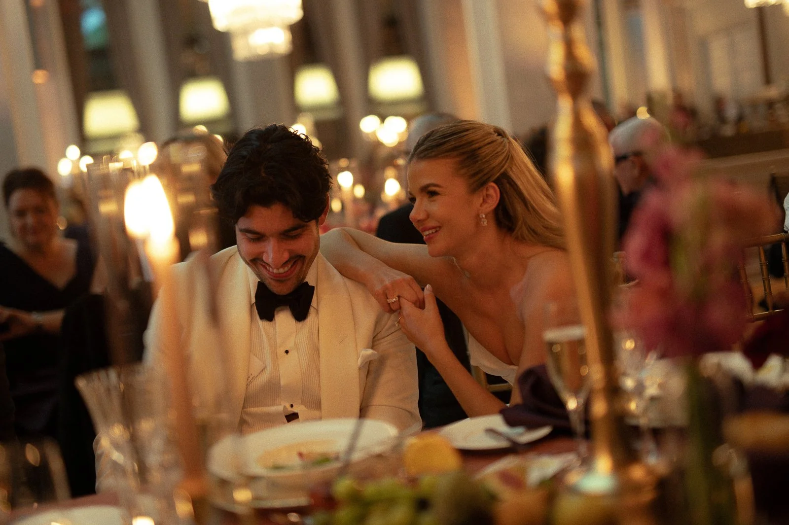 Moody candlelit luxury wedding florals49.jpg