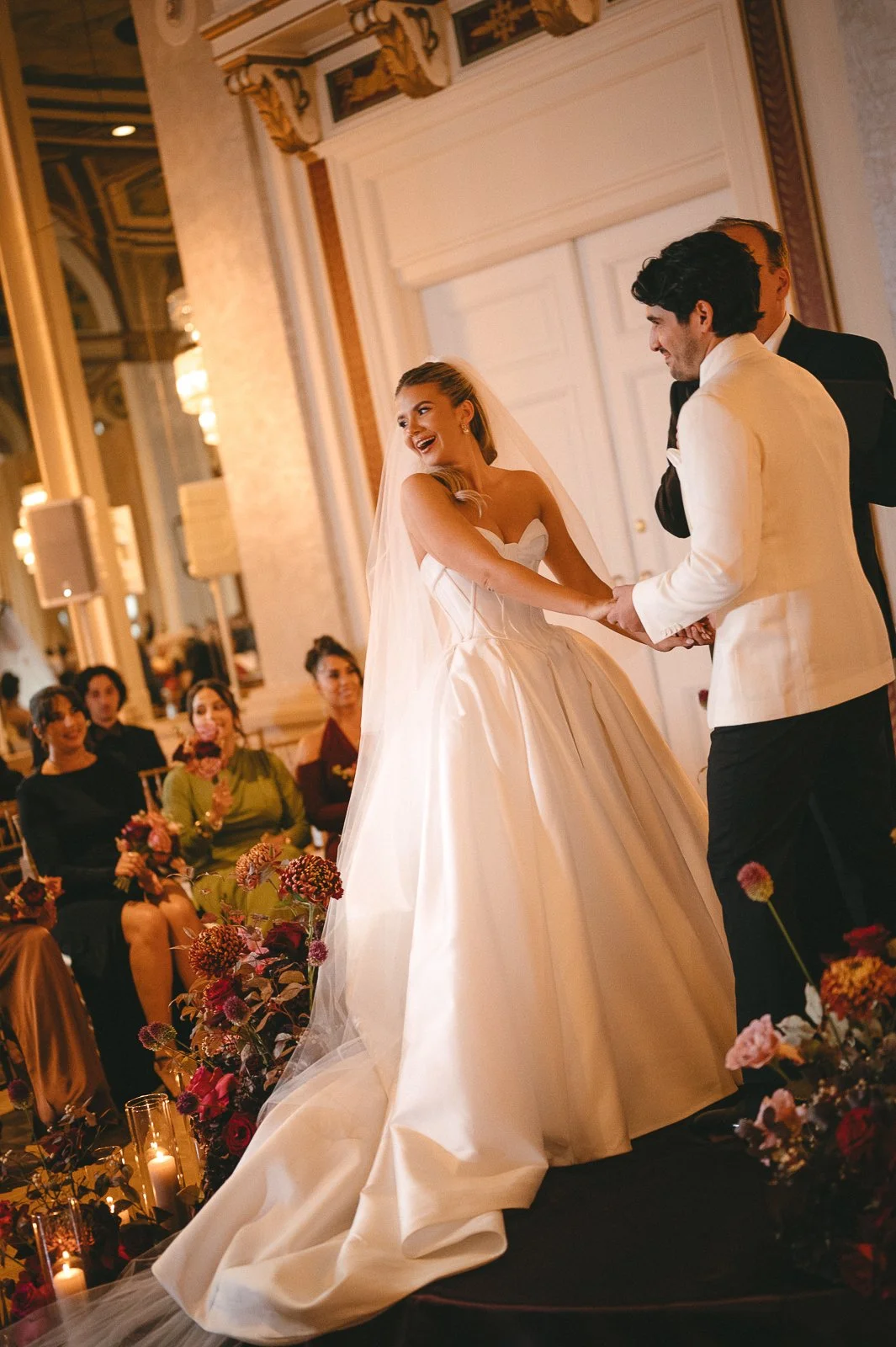 Moody candlelit luxury wedding florals32.jpg
