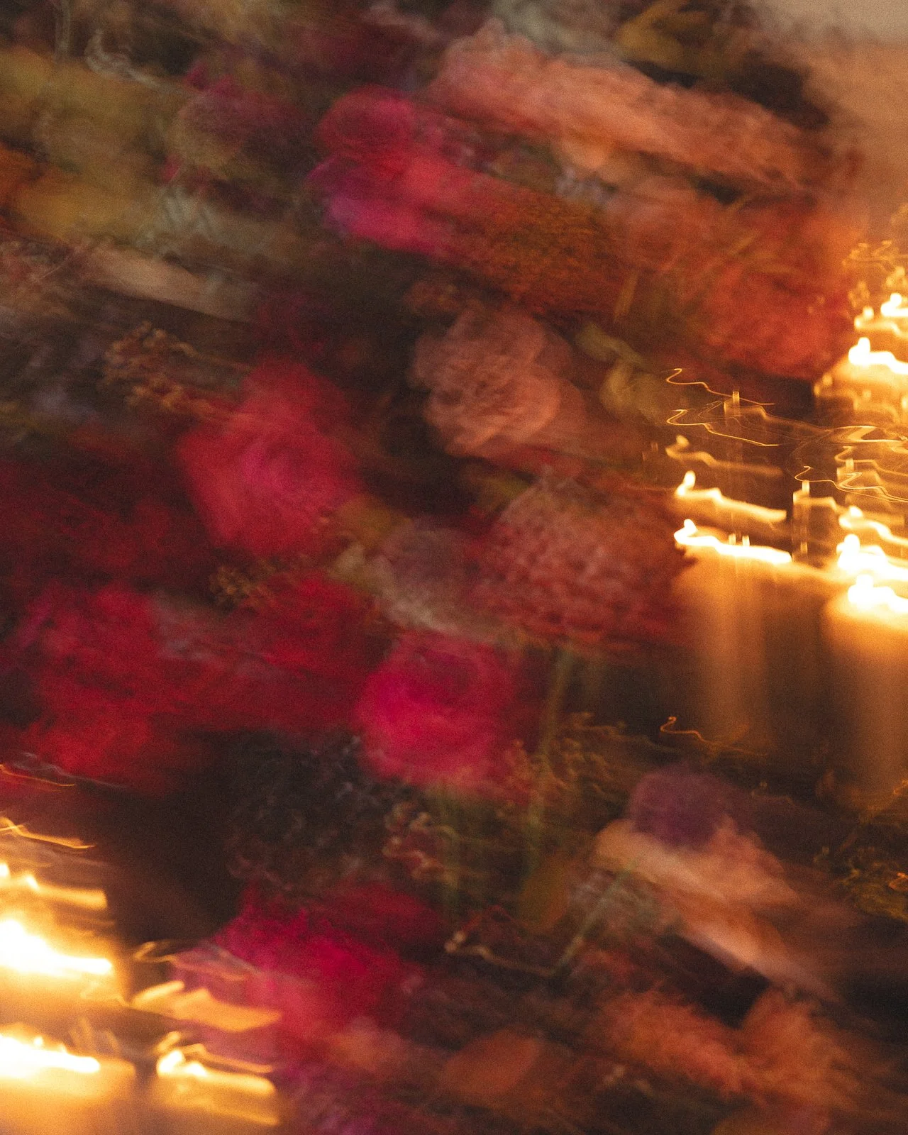 Moody candlelit luxury wedding florals27.jpg