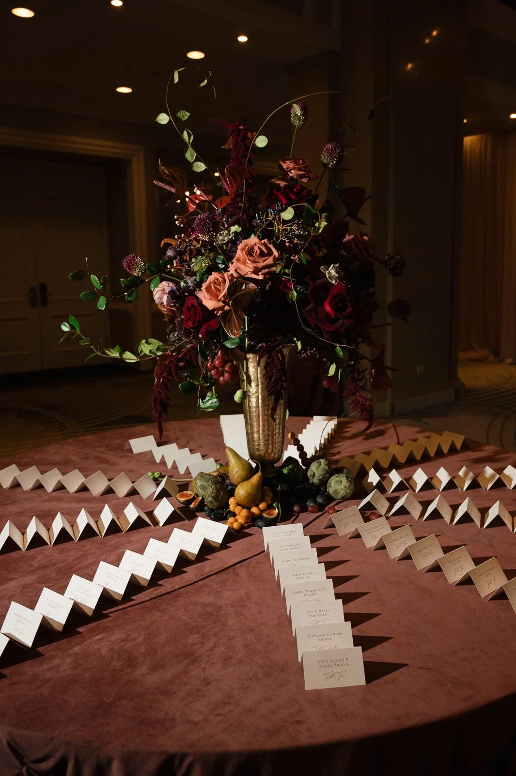 Moody candlelit luxury wedding florals18.jpg