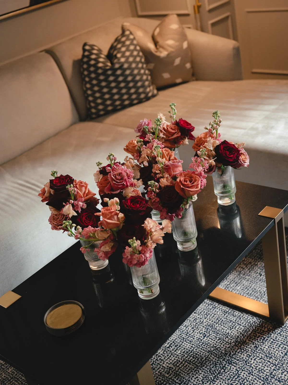 Moody candlelit luxury wedding florals03.jpg