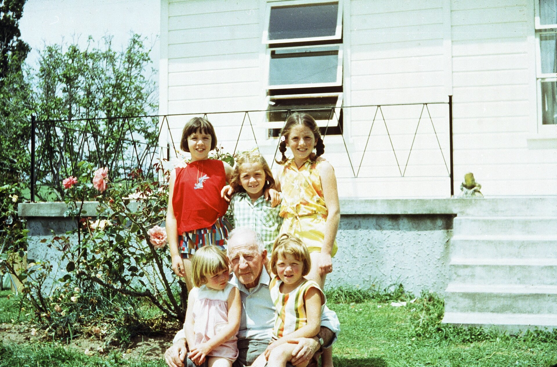 Catherine, Jane, Jennifer, Margery, Grandpa &amp; Inez