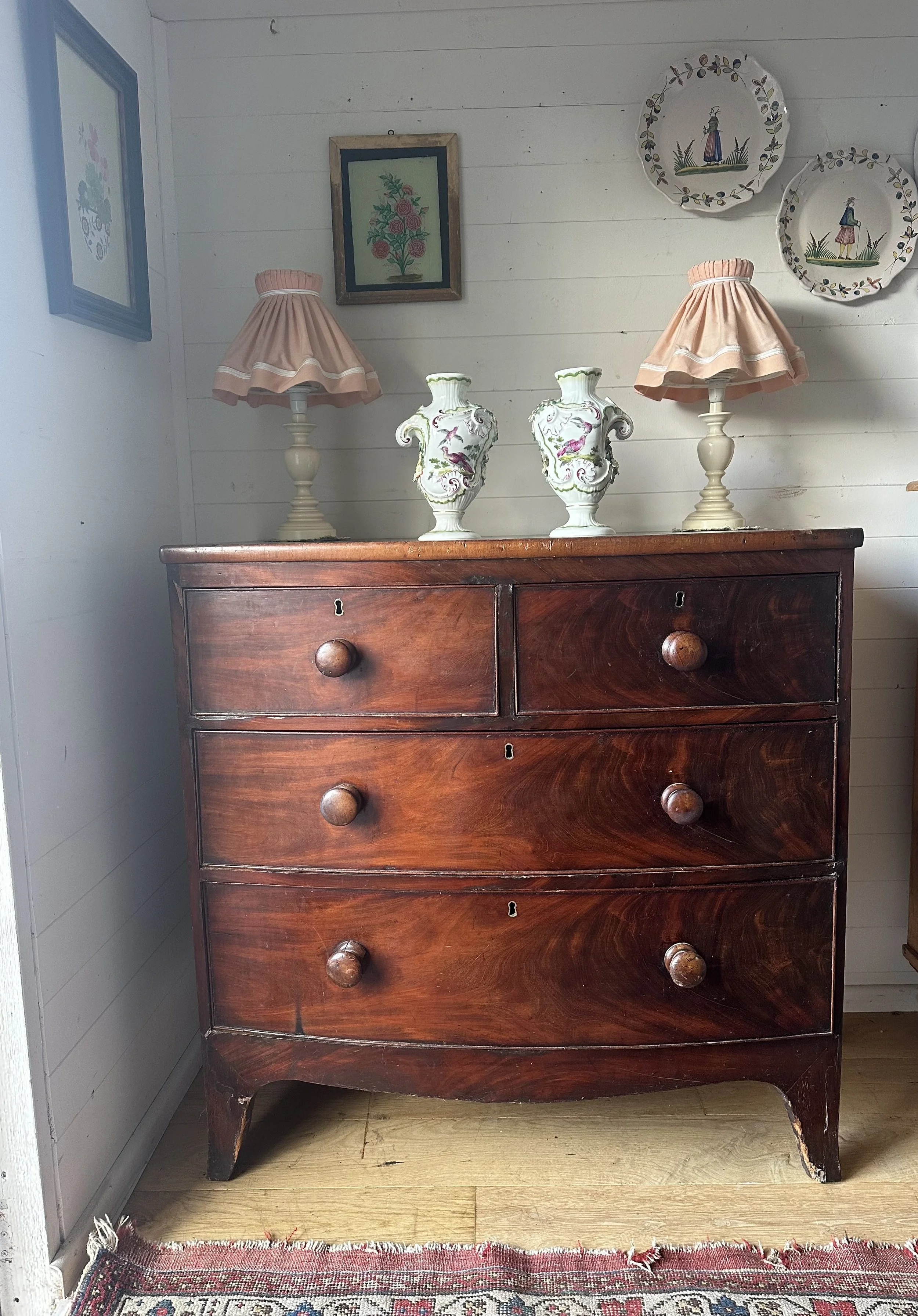 Pretty Antique Mahogany Chest of Drawers