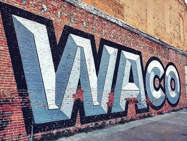 #Waco #Texas #eatwell #drinkplenty #livelife #wallart #travel #wanderlust #traveler #wander #wanderingrandalls