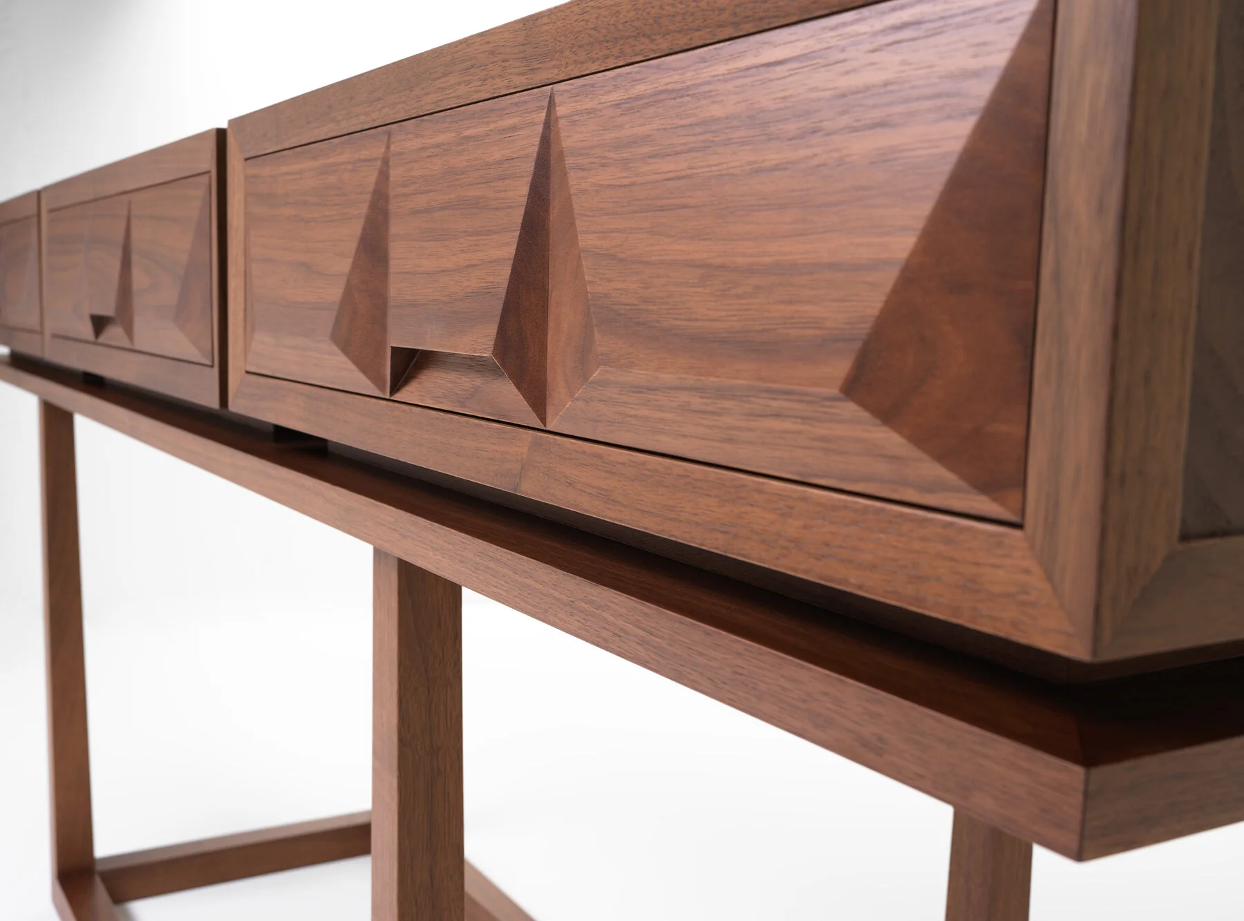 Kuvert Console 03.jpg