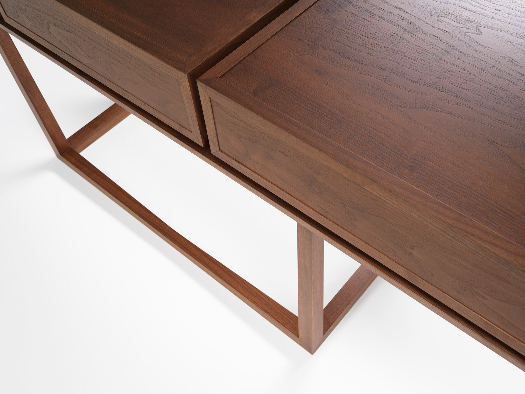 Kuvert Console 05.jpg