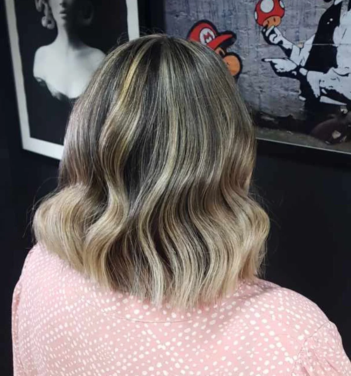 &Omega; Come Through Re-Vamp &Omega; 

Hair @hairbymichelle4680 

Colour @schwarzkopfproanz @schwarzkopfpro 

Styling @cloudnineoz @dysonhair @y.s.parkofficial @sachajuan @roguebeauty_official 

#colorspecialist #hairtransformation #hairgoals #instah