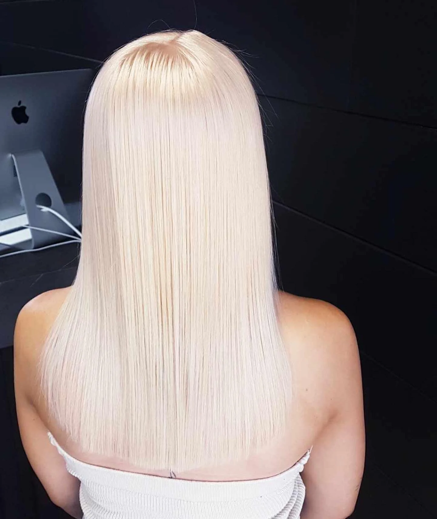 &Omega; That Lift 🌟&Omega; 

Hair @hairbymichelle4680 

Colour @schwarzkopfpro @schwarzkopfproanz 

Styling @dysonhairpro @y.s.parkofficial @sachajuan @roguebeauty_official @cloudnineoz 

#blondespecialist #skpanz #showusyourskp #blondevibes #platin