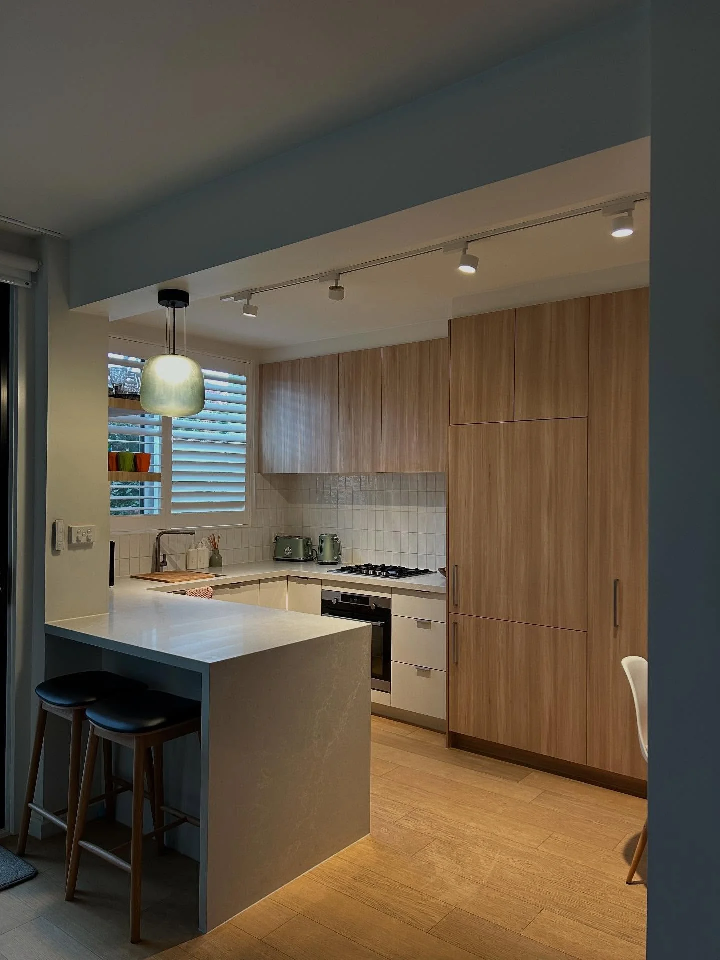 Back on site at this 2 bedroom unit where we did a full reno. Came up a treat!