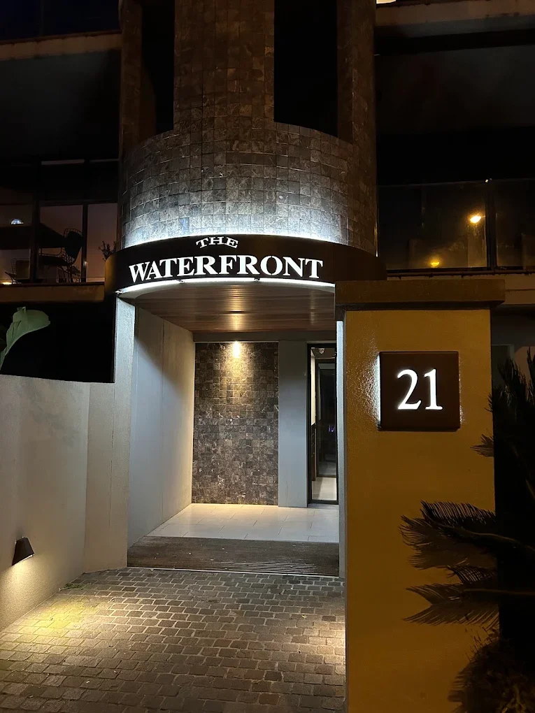 Lighting Electrician Melbourne Elwood Night time .webp