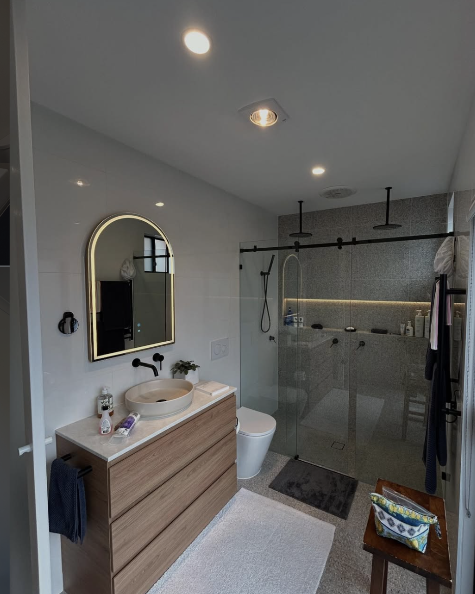 Bathroom  Renovation Electrician Elwood.png