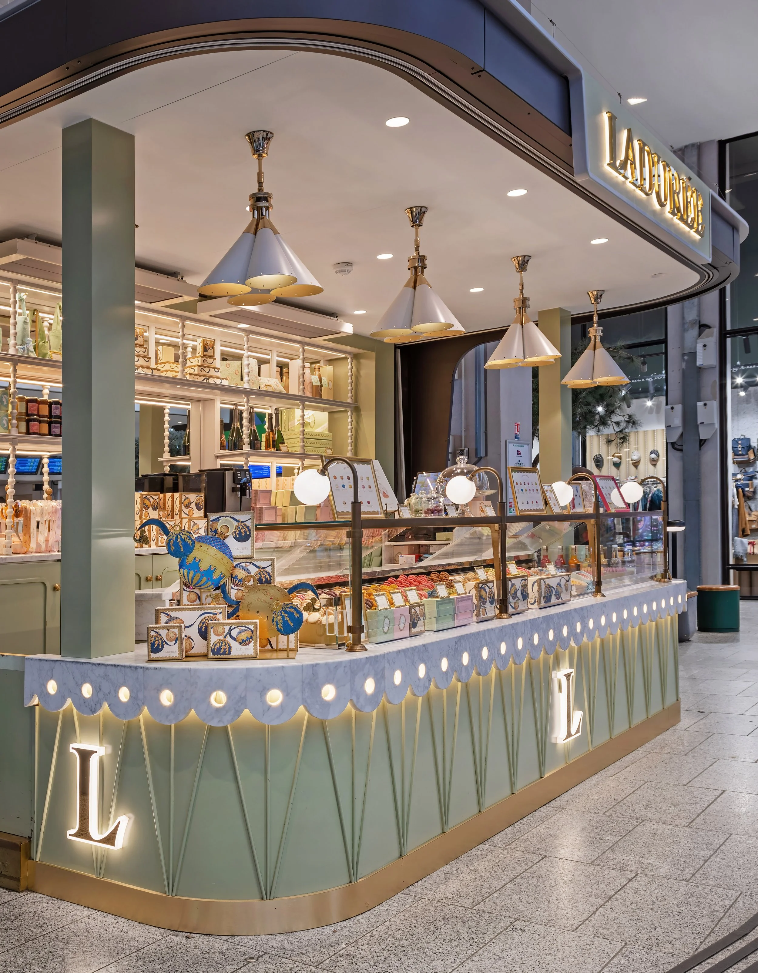 Laduree-Montparnasse-LBS (9).jpg