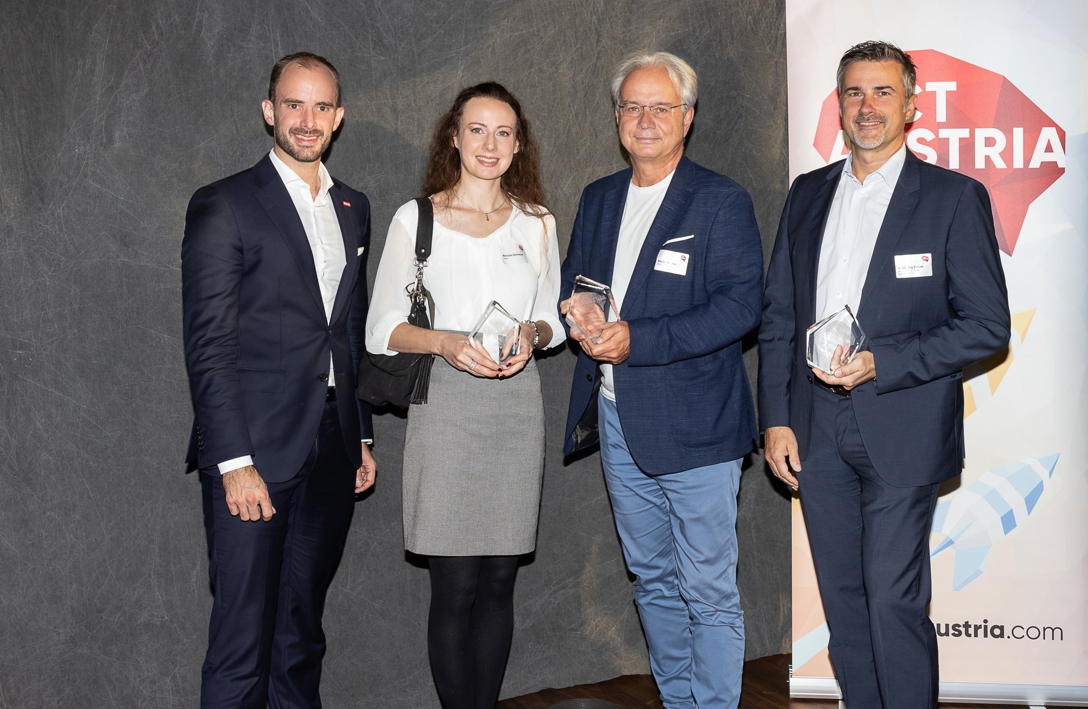 Florian Tursky (Staatssekretär für Digitalisierung), Dr. Manuela Schreyer (Data Analyst, Austria Metall AG), Dr. Werner Aumayr (CIO, Austria Metall AG), Wolfgang Ennikl (CEO, ACP CUBIDO)