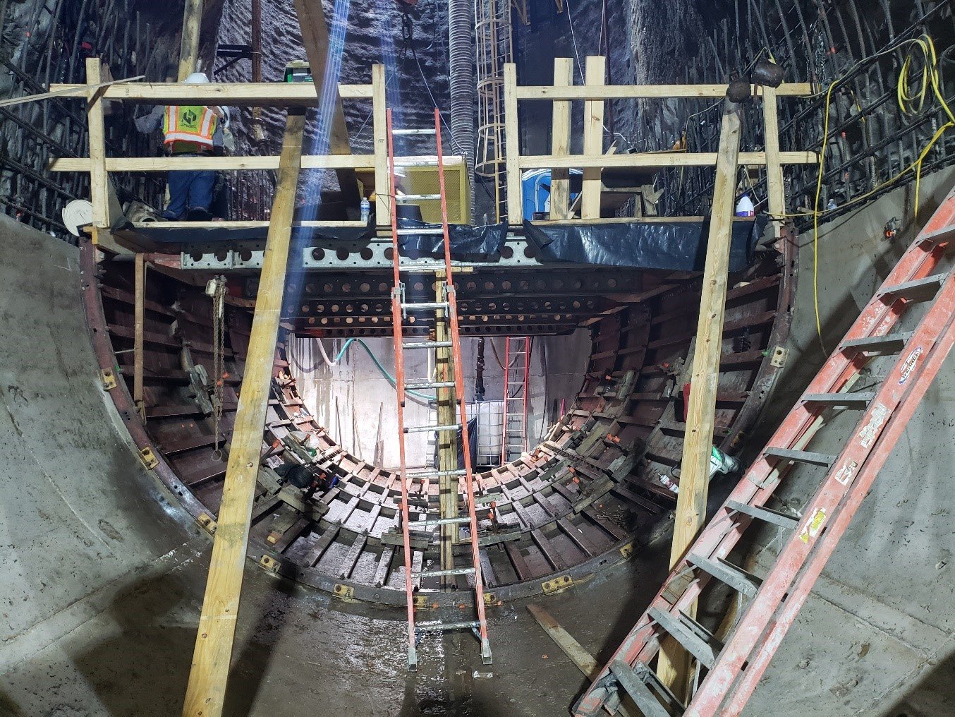 May 2021 - Shaft E &amp; Lateral E Invert Transition Lining Formwork