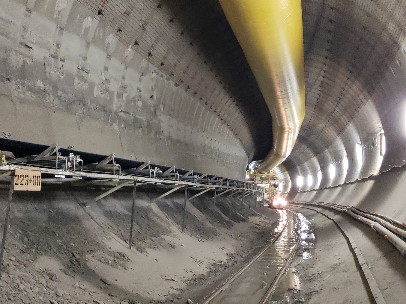 March 2022 - 32.58-ft Diameter Tunnel (view towards Heading)