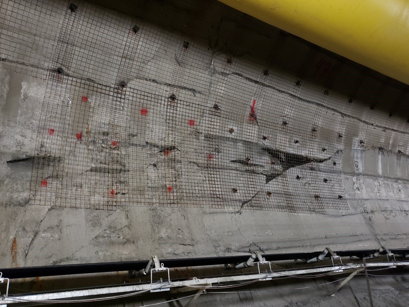 August 2021 - Additional Support on the Left Rib in the 32.58-ft Diameter Tunnel