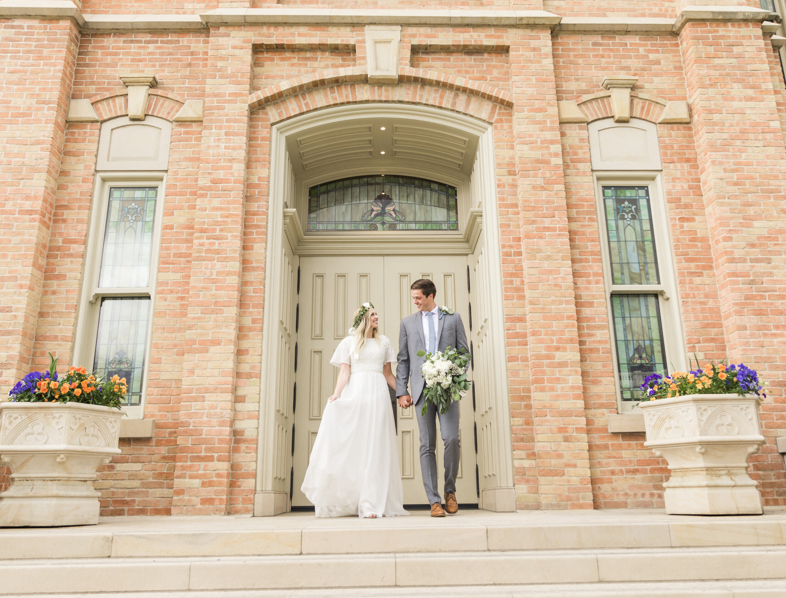  Picking the right photographer means knowing their style of work and loving it! Make sure you select the photographer that is right for you for your big day! gorgeous wedding ceremony venue provo utah professional wedding photographer clarity lane u