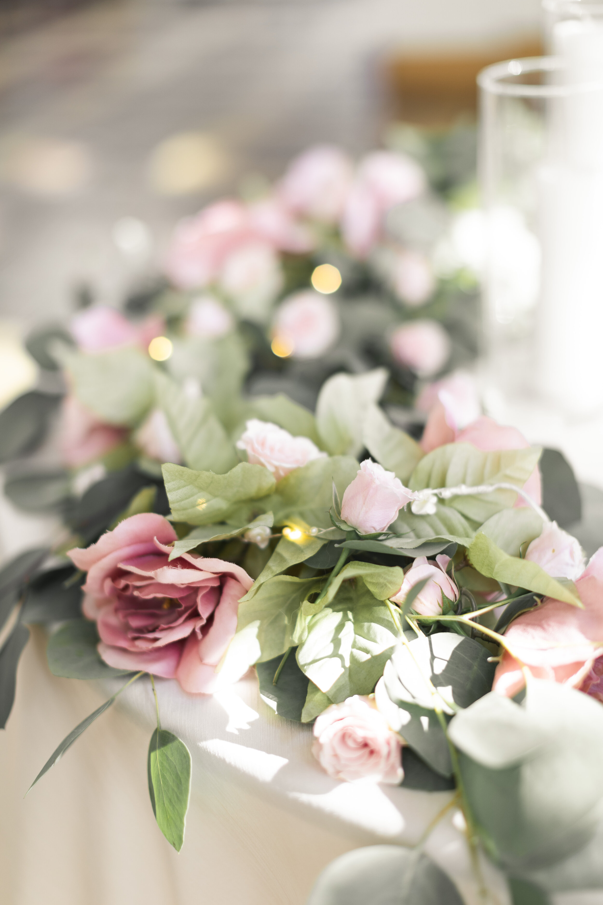  real or fake wedding flowers how to choose wedding flowers flowers for table decor wedding receptions flowers wedding floral design pink and green wedding flowers wedding flowers with lights&nbsp;#claritylanephotography #professionalweddingphotograp