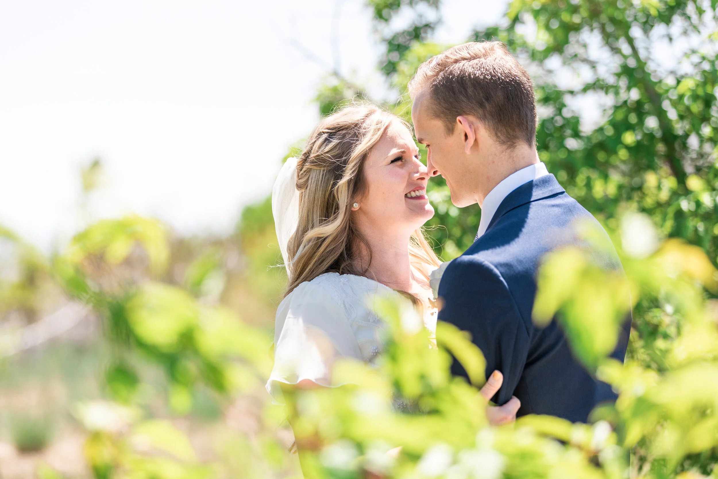 Sharing the holidays with your spouse’s family can be different but enjoyable! Come learn how to better celebrate the holidays with your in-laws. Salt Lake county wedding photographer in Utah county Clarity Lane newlywed tips for bride and groom how