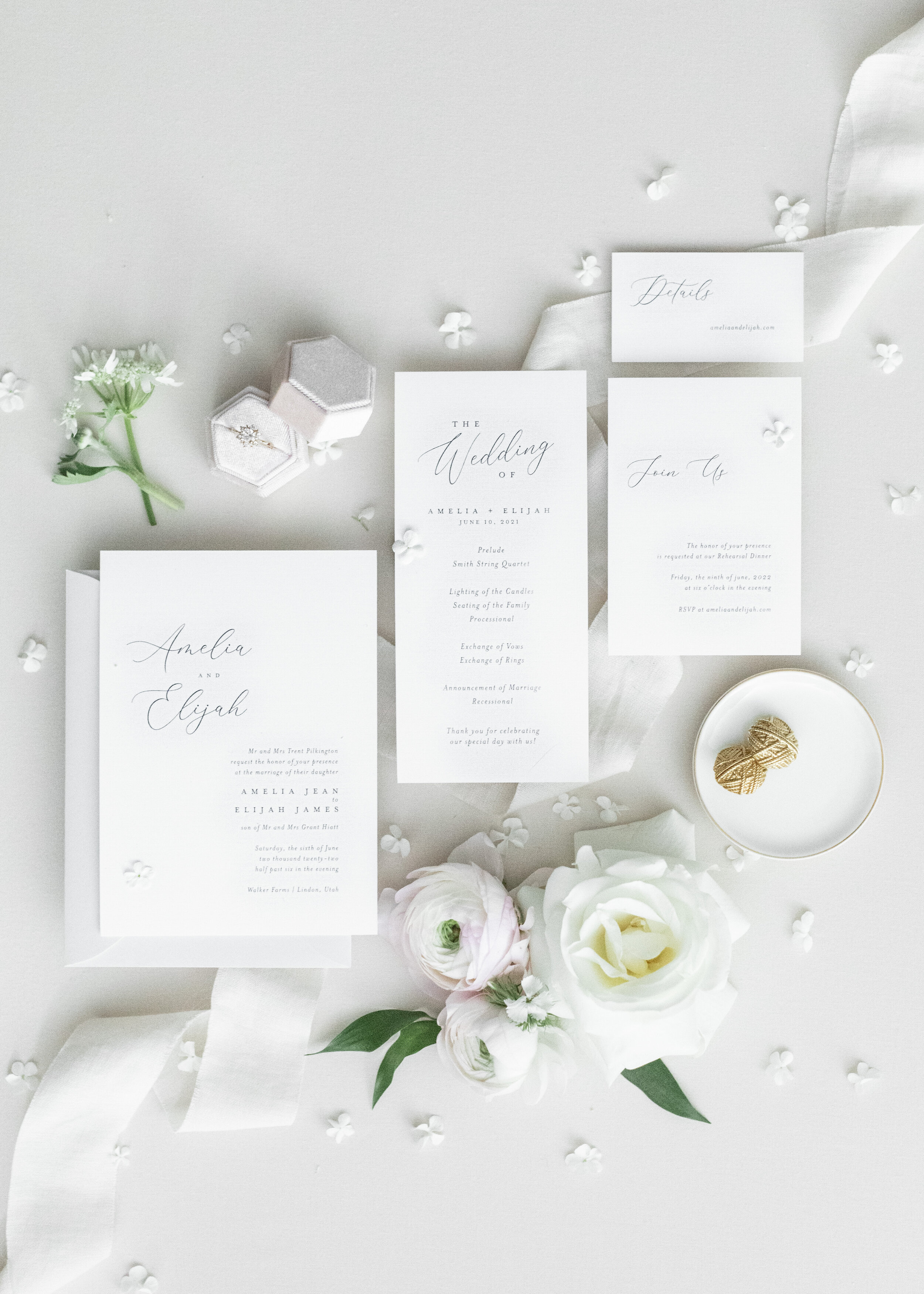  Simple classy flat-lay photo of wedding invitation and insert cards captured by Clarity Lane Photography during a wedding day workshop in Logan, Utah. photographers teaching photographers professional photographers #claritylanephotography #clarityla