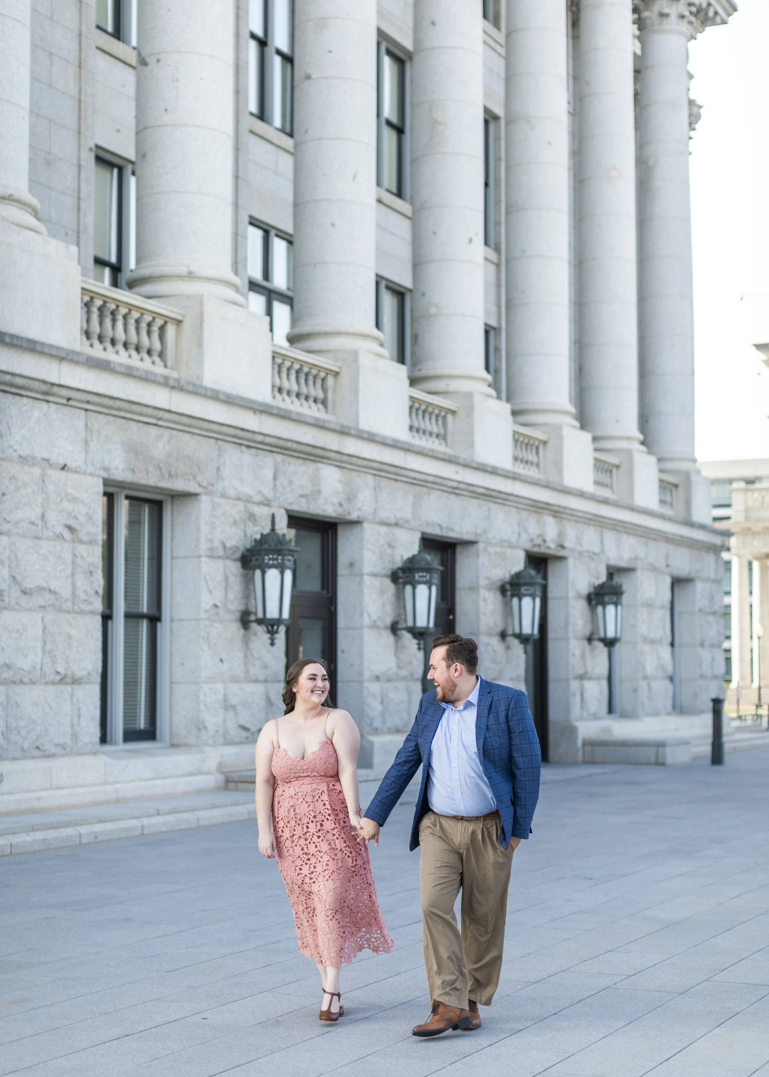  Savanna Richardson Photography SLC engagement photographer captures a couple outside the state capital. engagement photography in Utah #savannarichardsonphotography #Utahcapitolphotography #utahengagements #utahengagementphotographer 