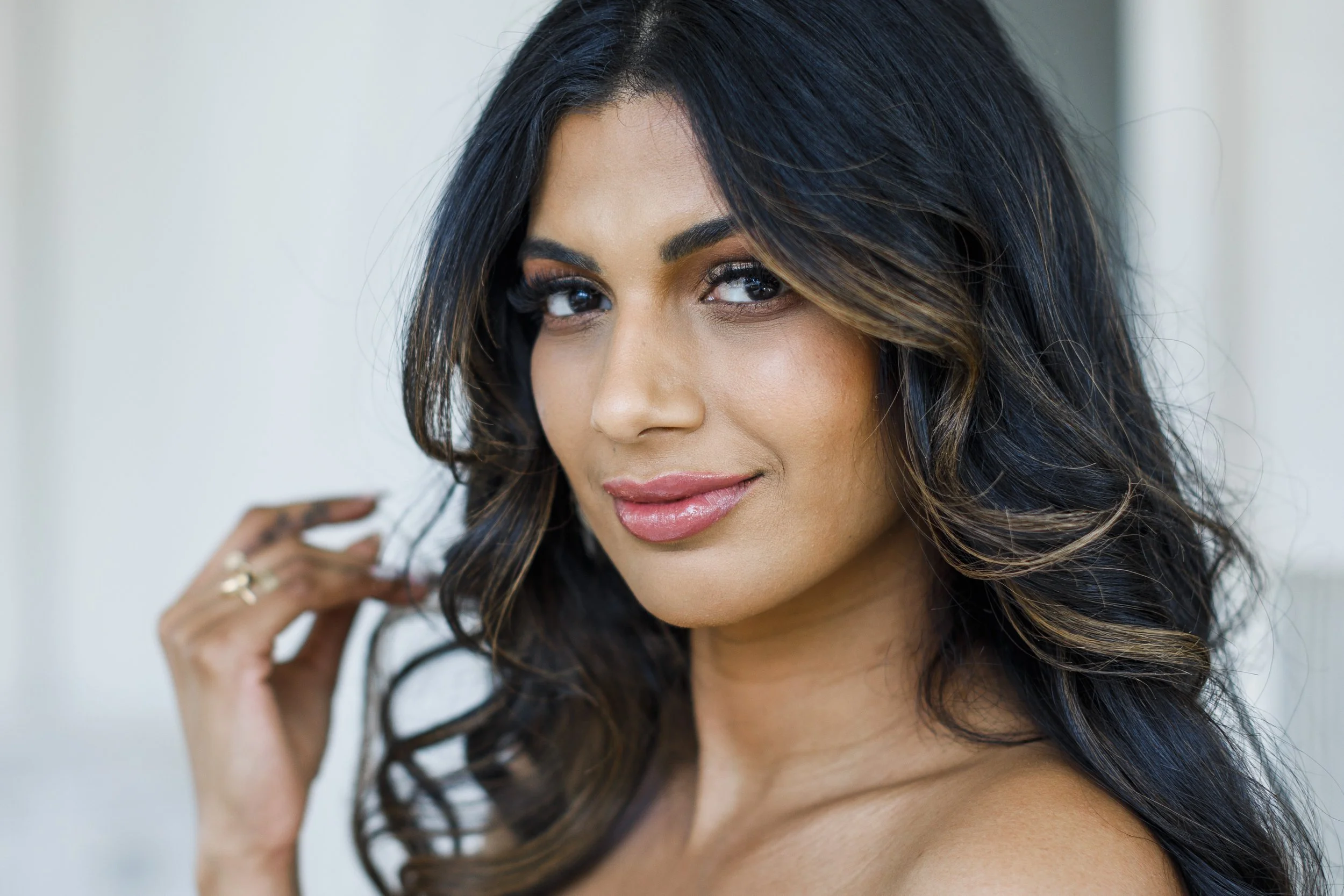  How to use flash for wedding photography by Savanna Richardson Photography course. bridal photography flash set up #SavannaRichardsonPhotography #SavannaRichardsonCourses #receptionflashcourse #photographycourse #photographytips #weddingphotography 