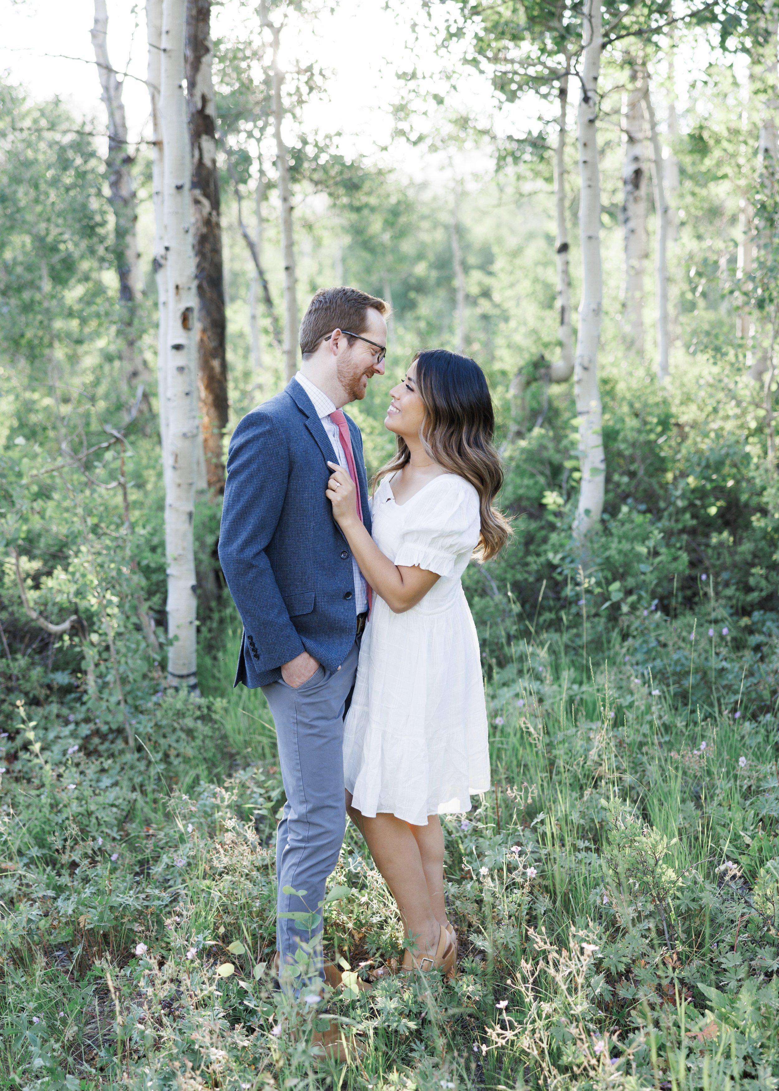  Simple, classy engagement photography captured by Savanna Richardson Photography in the Utah mountains. Utah wedding photography #ParkCityEngagements #ParkCityPhotographers #SavannaRichardsonPhotography #SavannaRichardsonEngagements 
