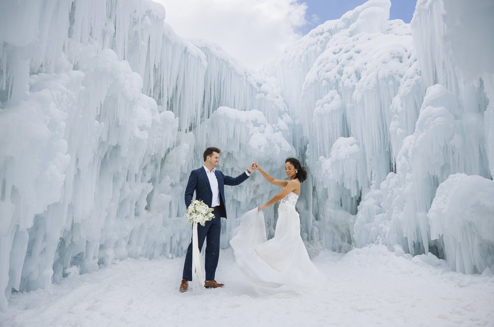 2301-03 Ice Castles Styled Bridals_02194.jpg