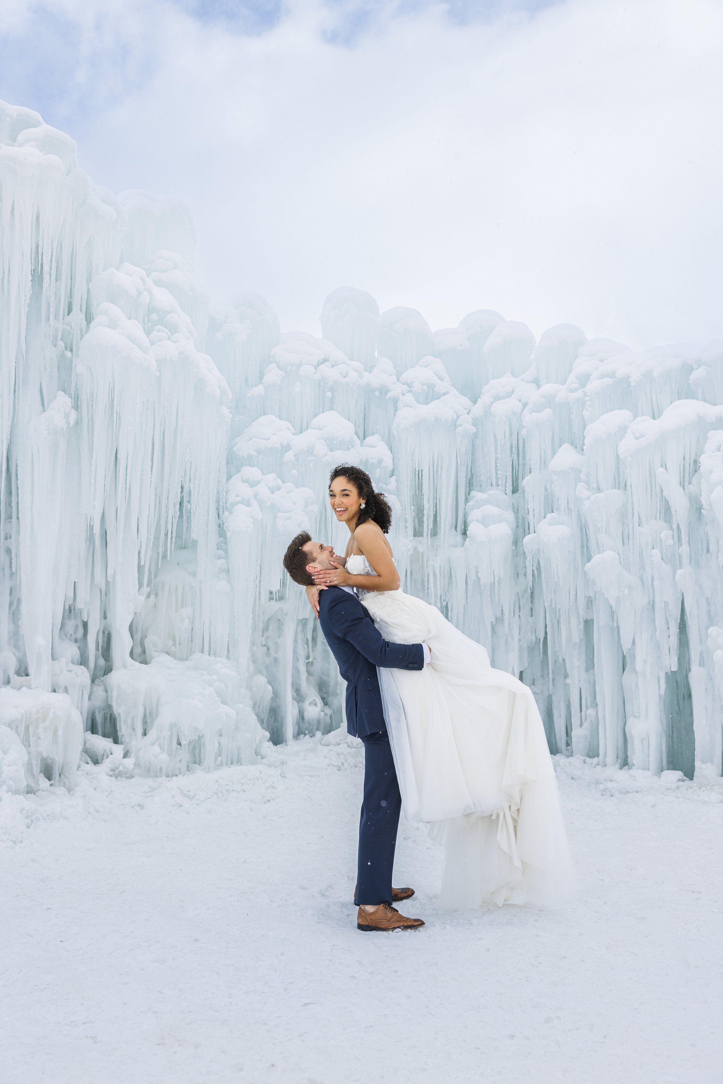2301-03 Ice Castles Styled Bridals_02745.jpg