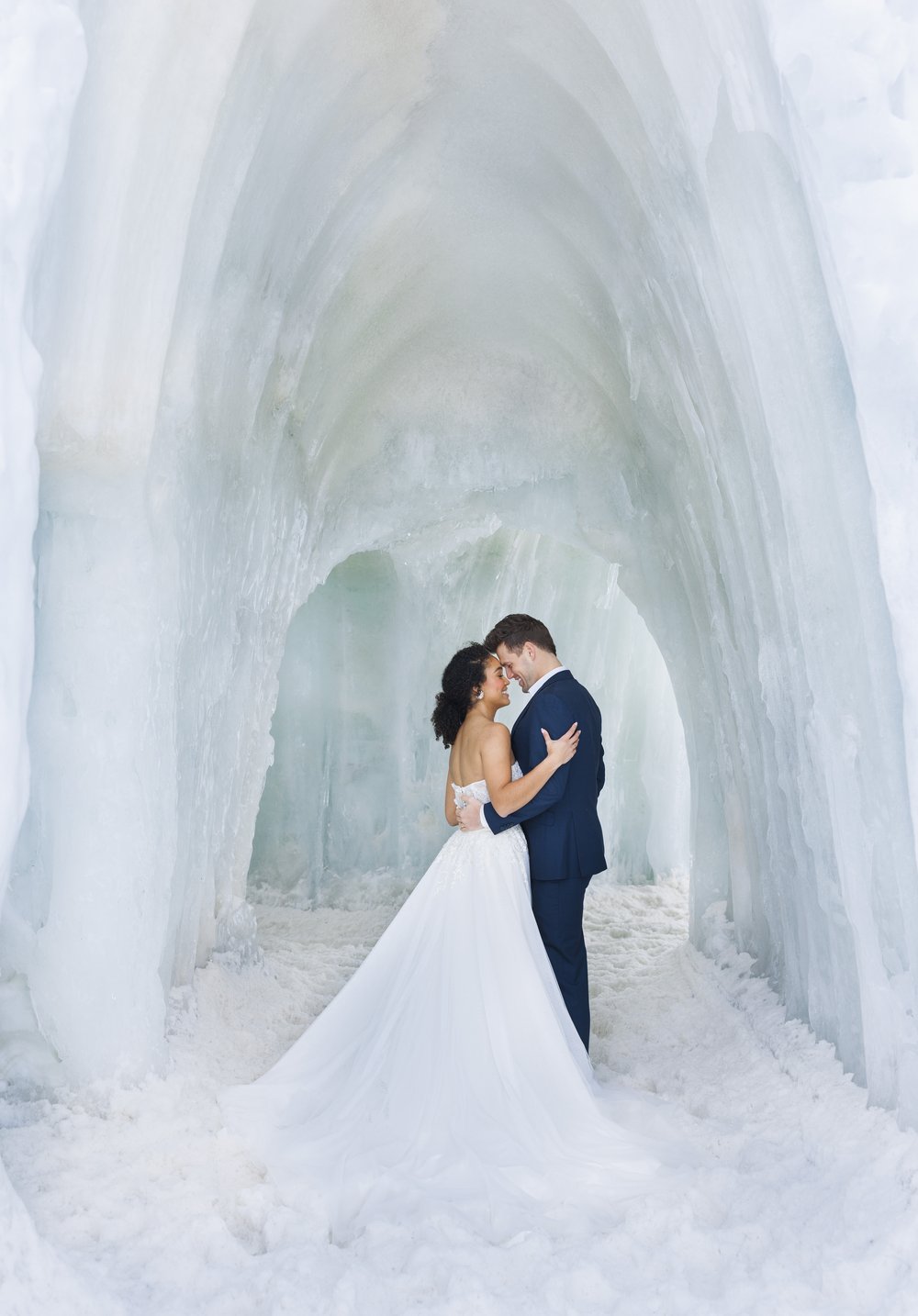 2301-03 Ice Castles Styled Bridals_06422.jpg