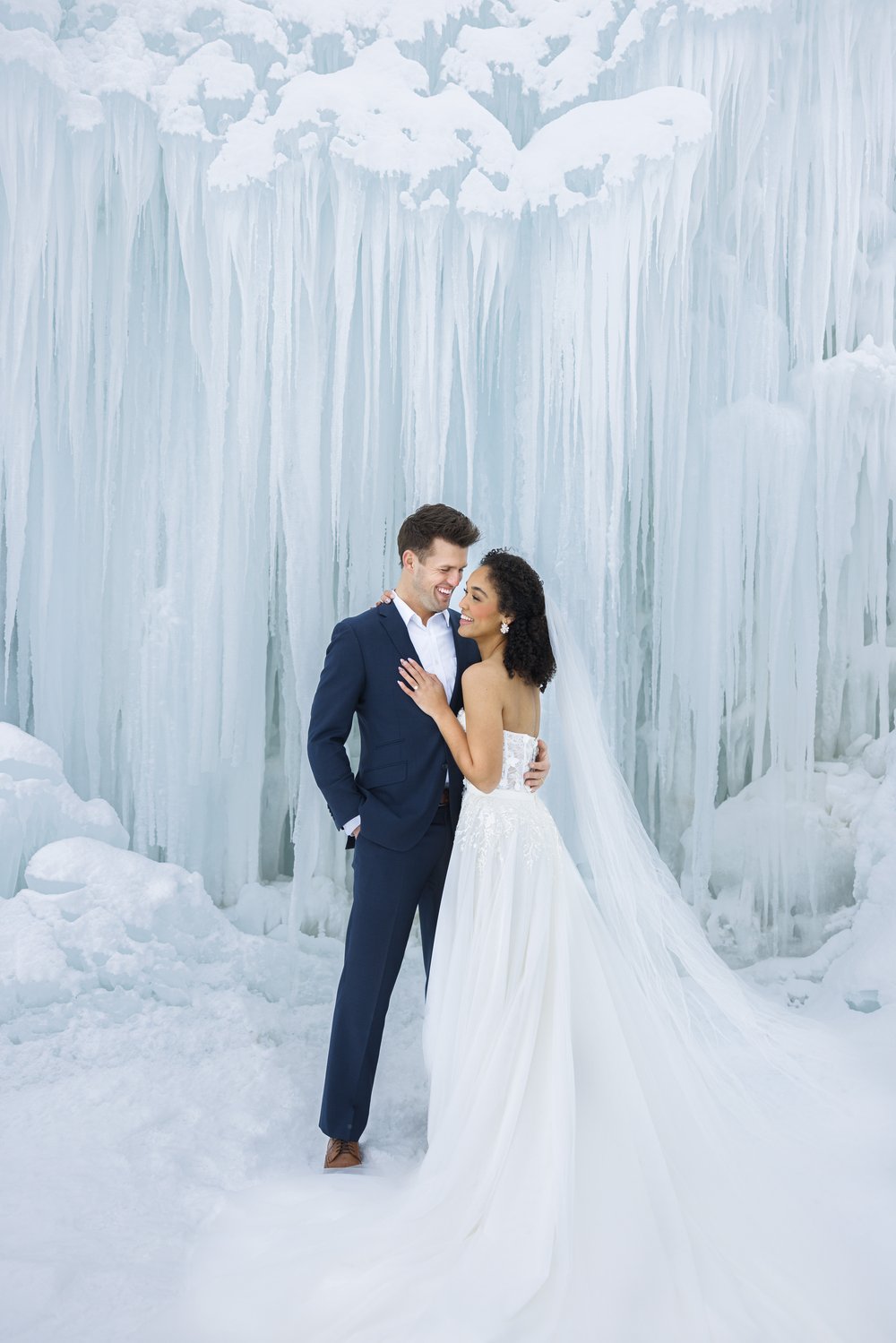 2301-03 Ice Castles Styled Bridals_05248.jpg