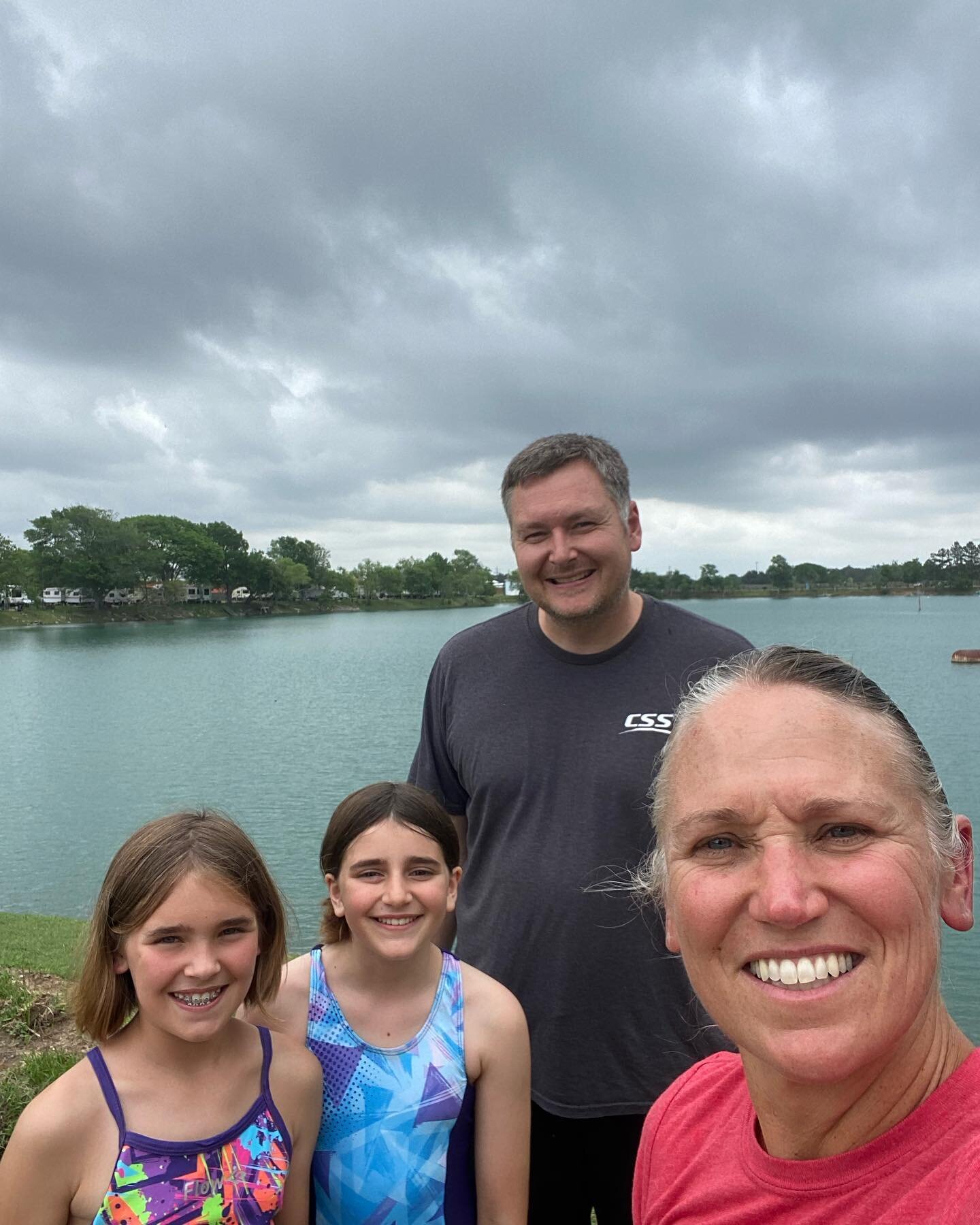 Had a great afternoon getting a short OWS with an athlete and my daughter and her friend. I got to try booties and cap for my chilly swim next weekend. We of course had to make a stop at Burger Barn to wrap up the whole experience. 

Tomorrow my daug