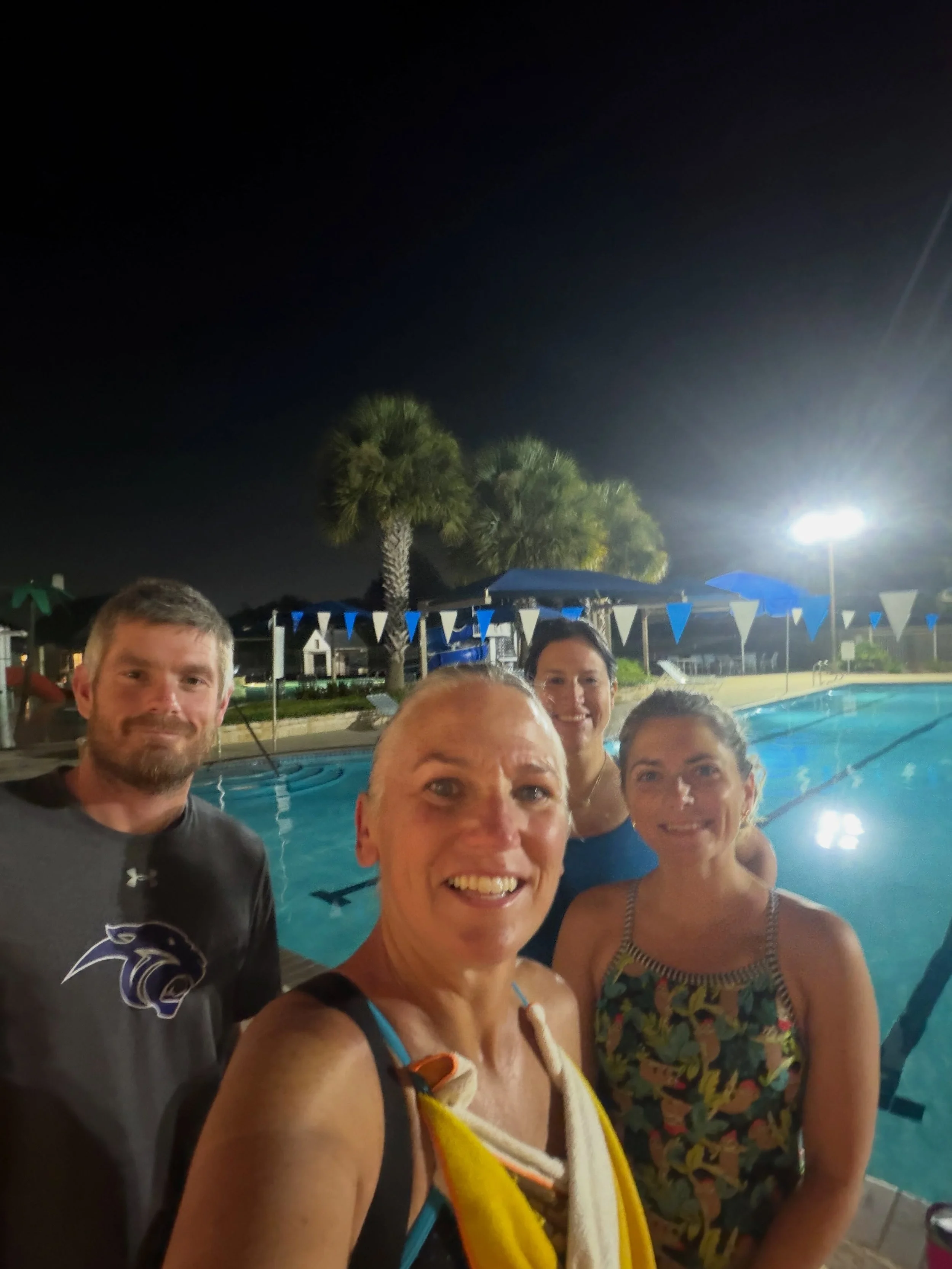 Great morning at the pool. Athletes and friends joined. It was a full house. It&rsquo;s always easier to get up early when you have friends joining you. 
.
.
#swim #triathlete #swimbikerun #endurancecoach