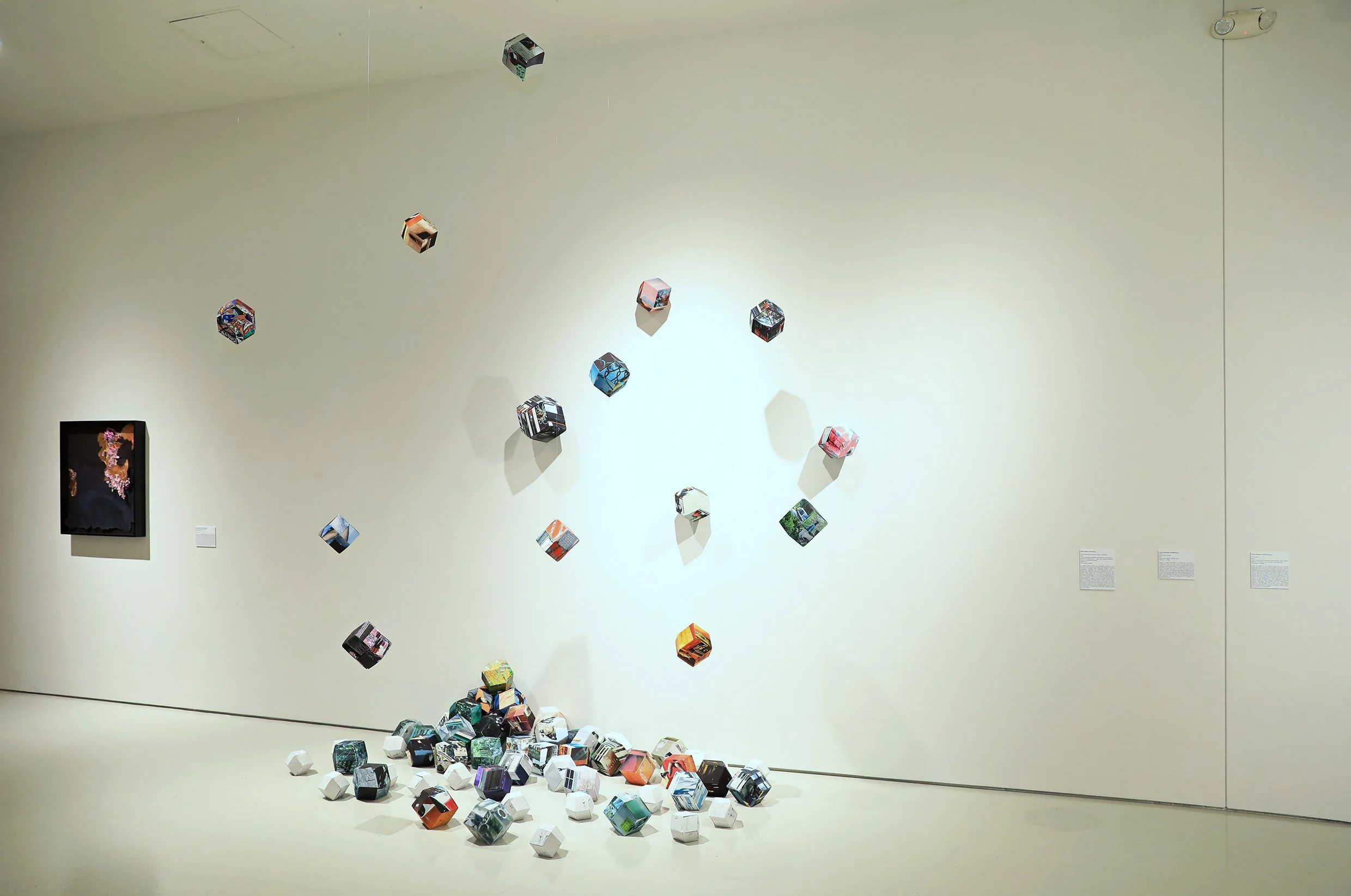 VIELE WELTEN/MANY-WORLDS (FABRIC OF REALITY), 2020