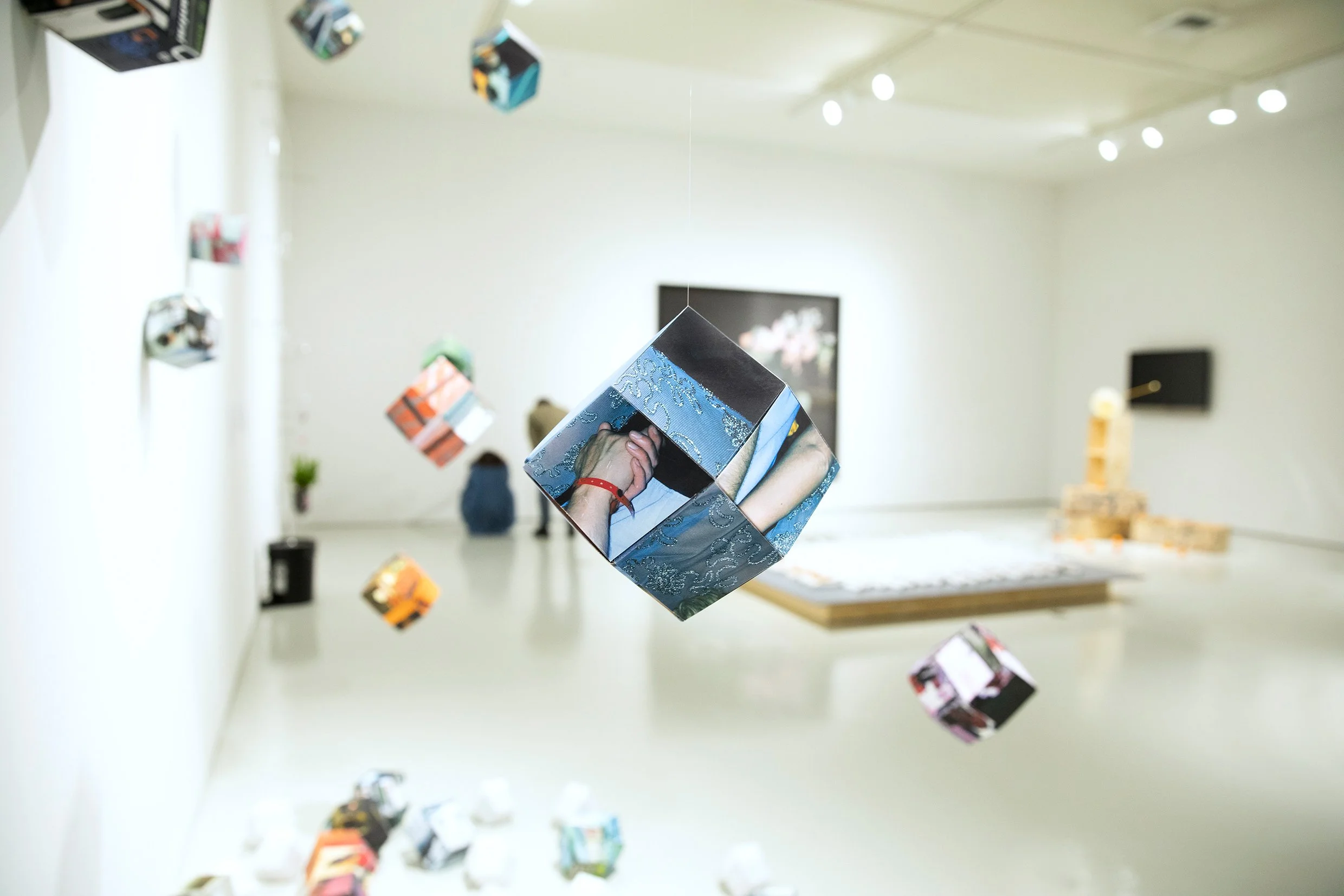 VIELE WELTEN/MANY-WORLDS (FABRIC OF REALITY), 2020