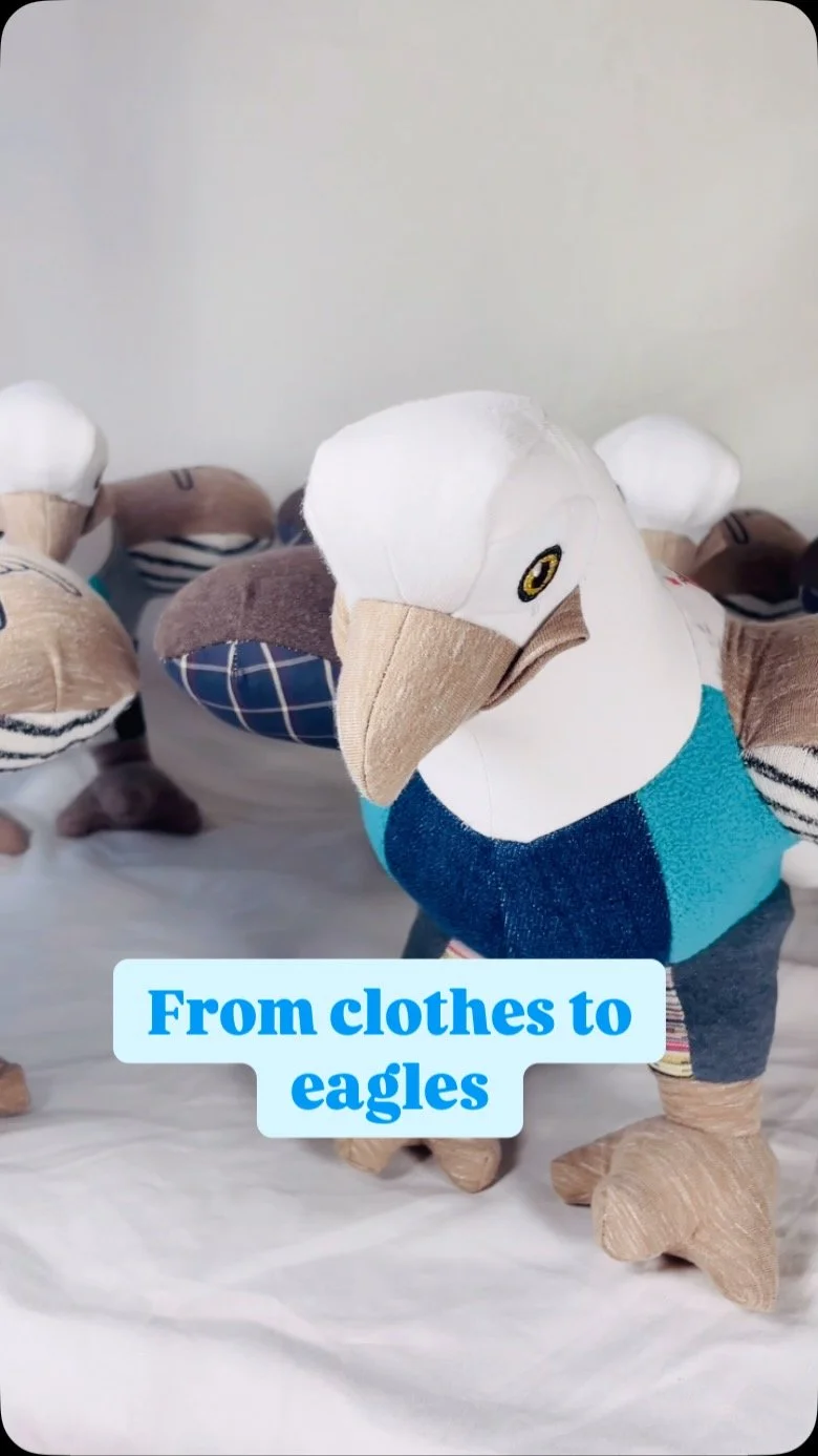 Was this your first time too?? π¦
β¨
My customer asked me to upcycle her late grandparents’ clothing into a keepsake. I told her, “I can make anything.” What I didn’t expect was her answer: an eagle. ππͺ‘βοΈπ¦
At first, I was n