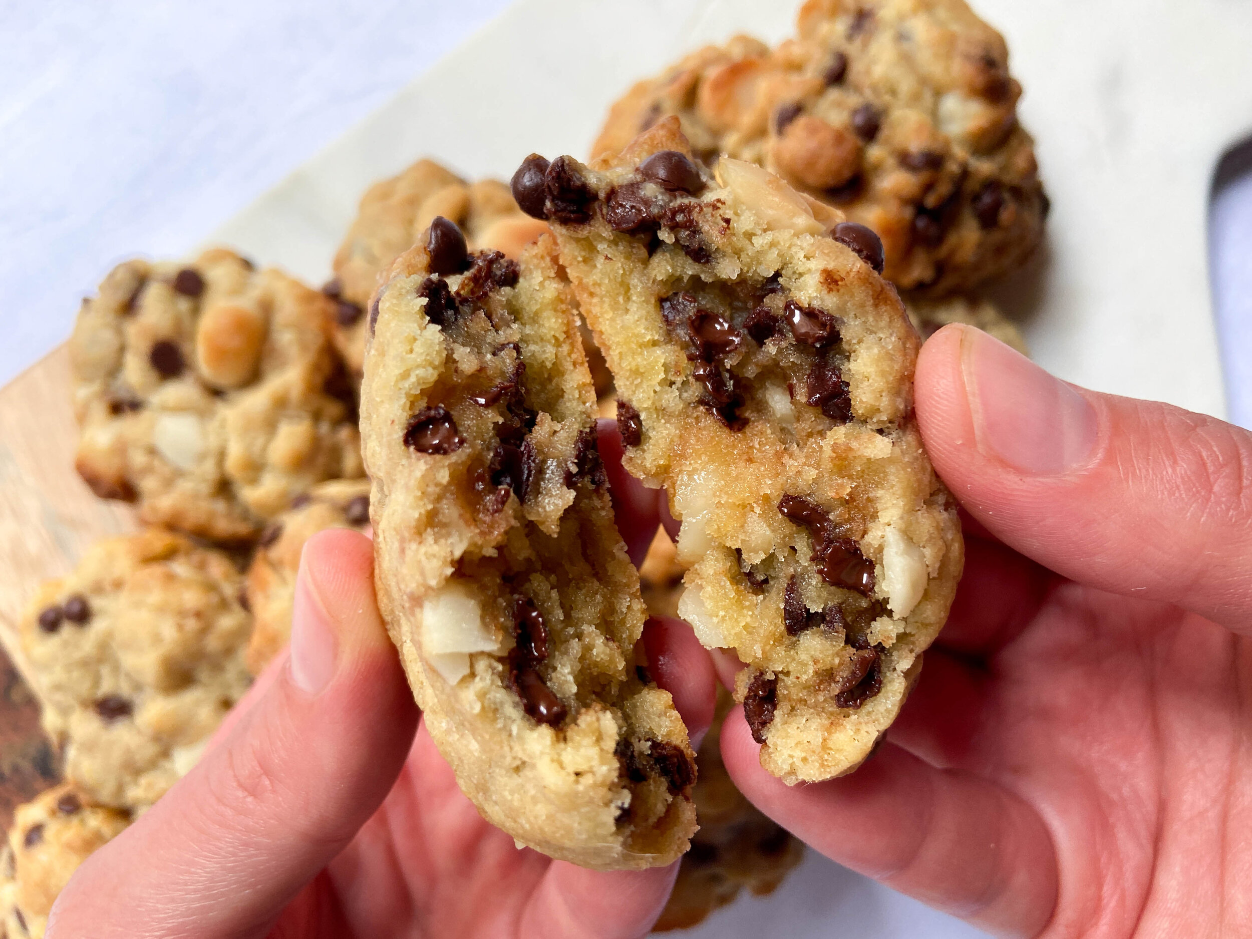 Cookies aux noix de macadamia et pépites de chocolat — POSITIVE HEALTHY  FOODS