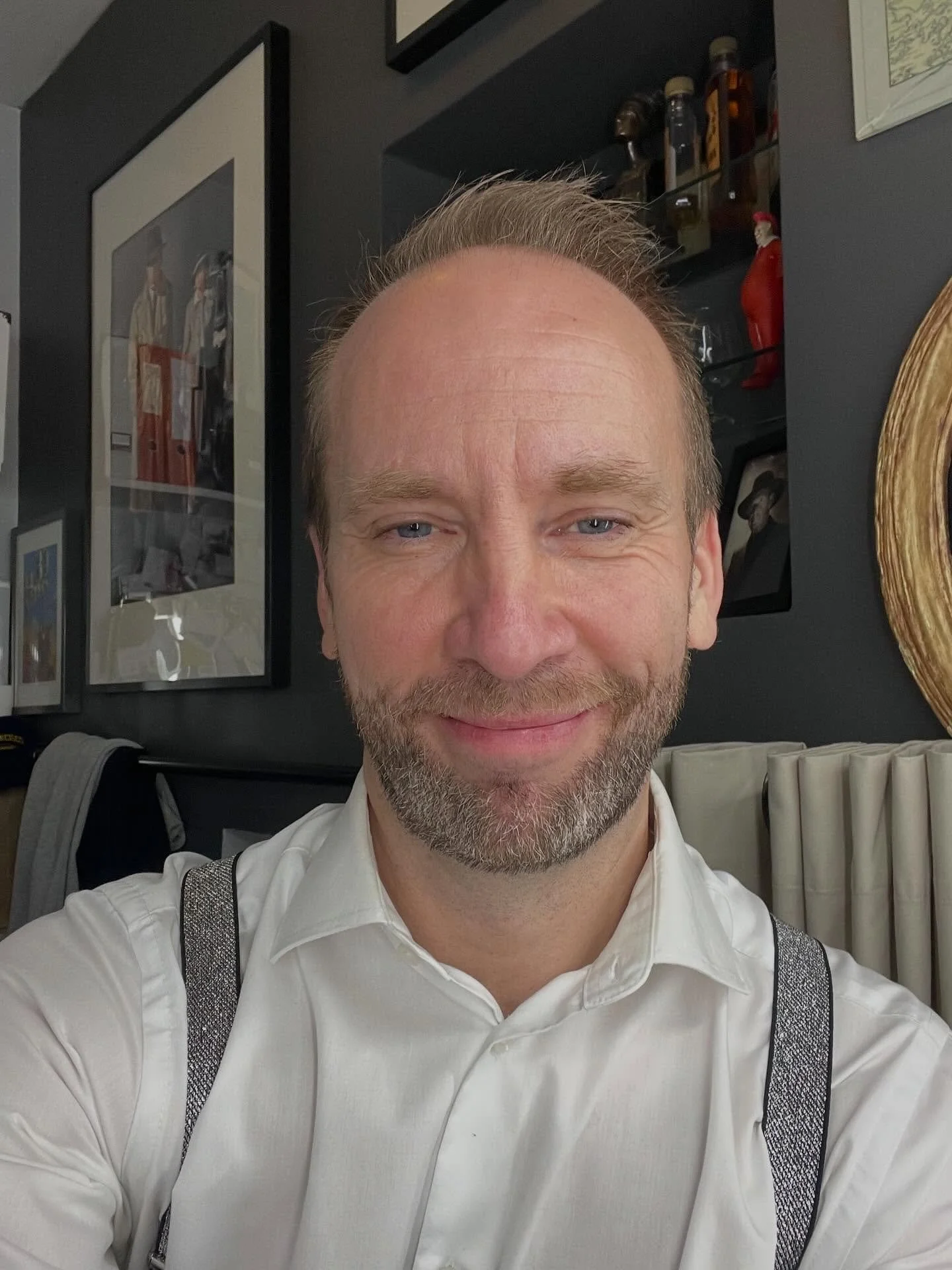 Sista konserten i Finland, av 10, nu 🌟💙🌟

Tack f&ouml;r alla underbara leenden p&aring; turn&eacute;n 🙏🏻 tack till alla fantastiska kolleger🙏🏻 

&Auml;lskar er ❤️

#ohelganatt2025 #&aring;bosvenskateater