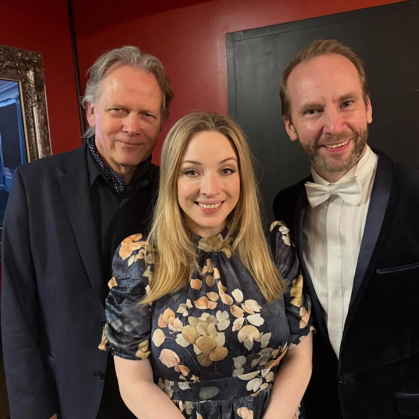 For en helt vidunderlig kveld i g&aring;r, sammen med de BESTE folka ✨

Jeg var s&aring; heldig &aring; bli invitert med p&aring; feiringen av Lillestr&oslash;m kultursenters 100-&aring;rs jubileum. 
To sanger fikk jeg bidra med &ndash; blant annet Y