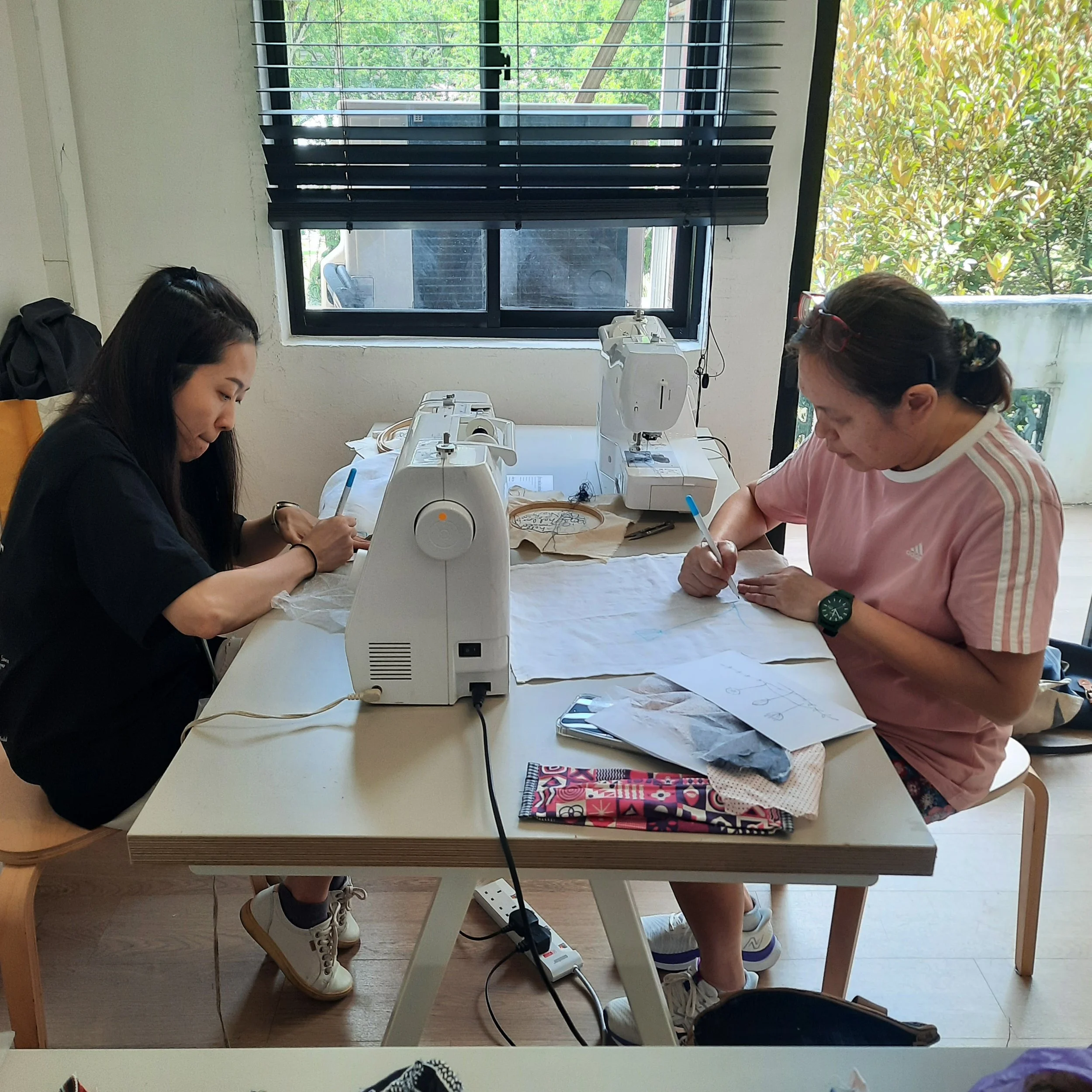 Free motion embroidery with Agy