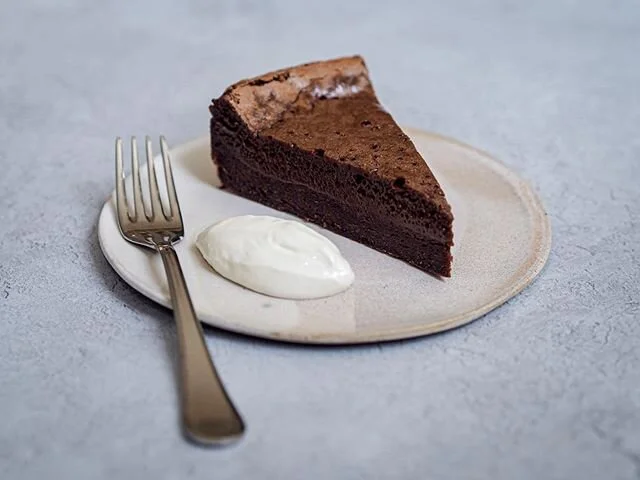 The twice baked chocolate cake hype is absolutely REAL! Genius @ravneeteats @puffthebakery
