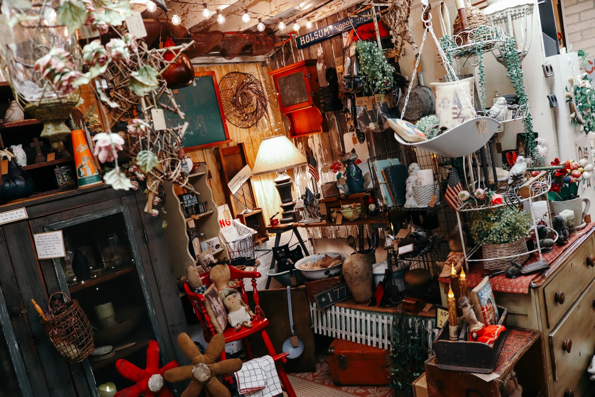 COME DISCOVER PRIMITIVES AND ANTIQUES!

There is no shortage of classic and unique items at @prestigecreativemarkets! Stop in and browse our selection of antique furniture, metal signs, lanterns, primitive dolls, and more. We open tomorrow at 10AM!


