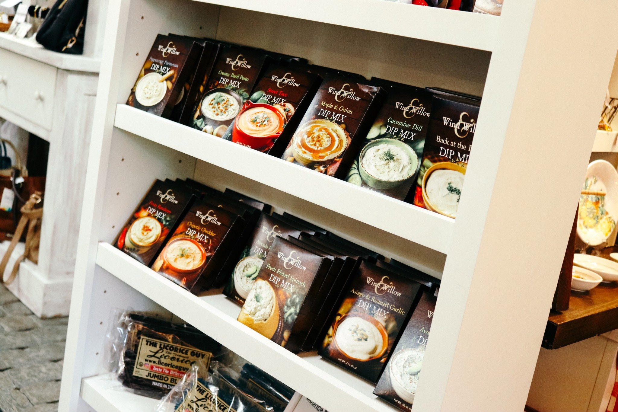 GATHERING WITH FRIENDS FOR THE HOLIDAY WEEKEND? 🇺🇸

Don't show up empty handed! Stop by our Country Biscuit General Store and pick up a delicious hostess gift, or make something to share with the group! We have dips, sauces, seasonings, snacks, and