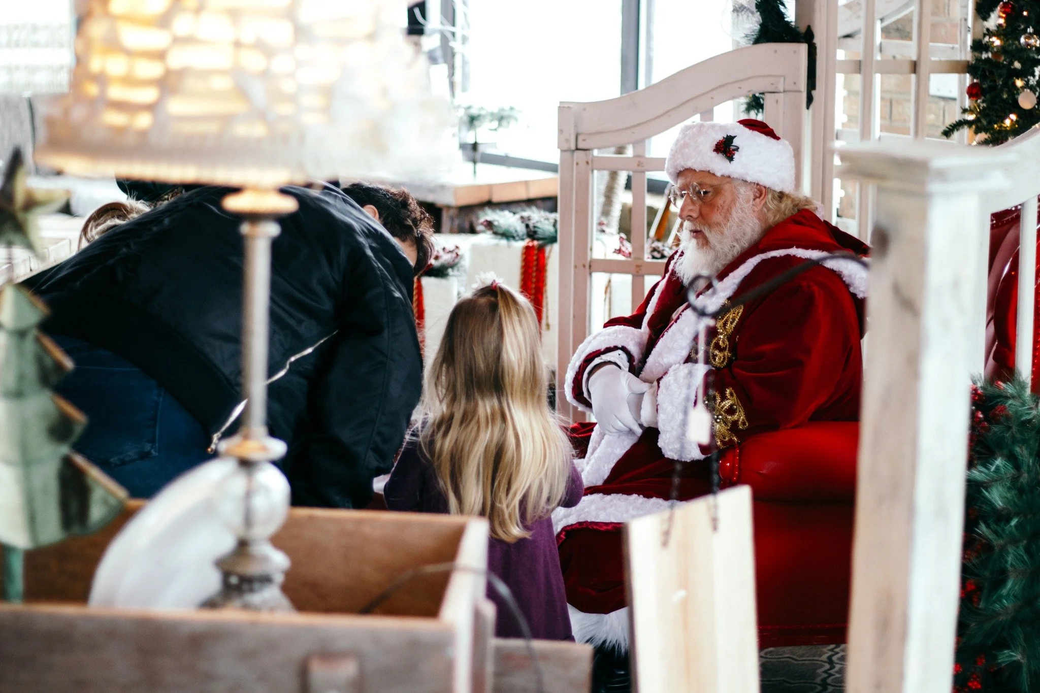 TICKETS ARE ON SALE NOW! 🎅

Join Santa Claus and Mrs. Claus at @prestigecreativemarkets for a fun holiday experience this December! Each ticket includes a buffet, meet and greet with Santa, personal photo opportunity, and gift bag. Children will als