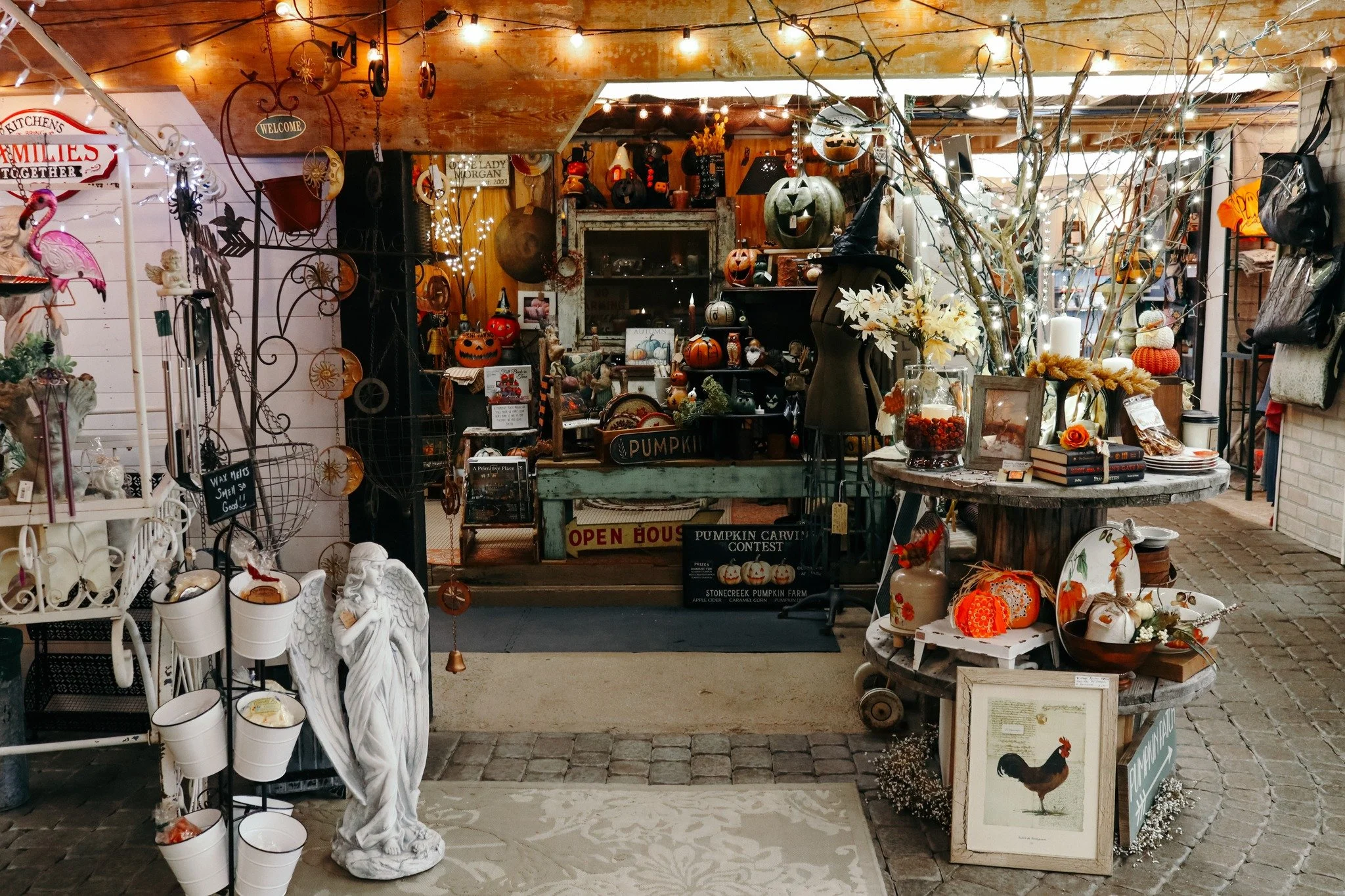 GIFT CERTIFICATES ARE AVAILABLE!

Need a creative gift idea for your friend or family member? Grab a @prestigecreativemarkets gift certificate! They can browse our 8,000 square foot rustic market to find the perfect piece. Swing by - we are open from