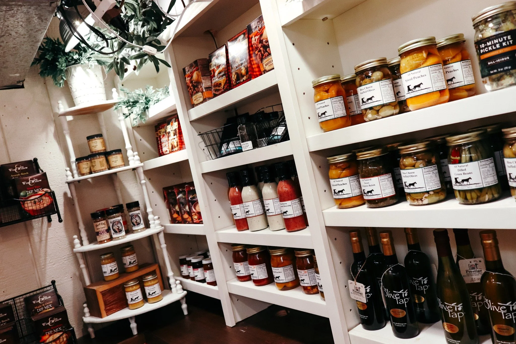NEED A HOSTESS GIFT?

Our rustic market is filled with local goods and handmade items that would be a perfect thank you to your hostess! Start by checking out our Country Biscuit General Store for dips, spices, honey, olive oil, and more, and then br